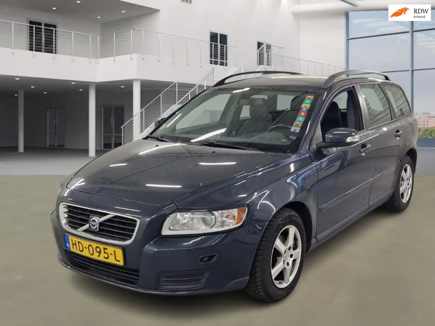 Volvo V50 1.8 Summum|XENON|STOELVERW|HALFLEDER|PSENSOR Grau - 1