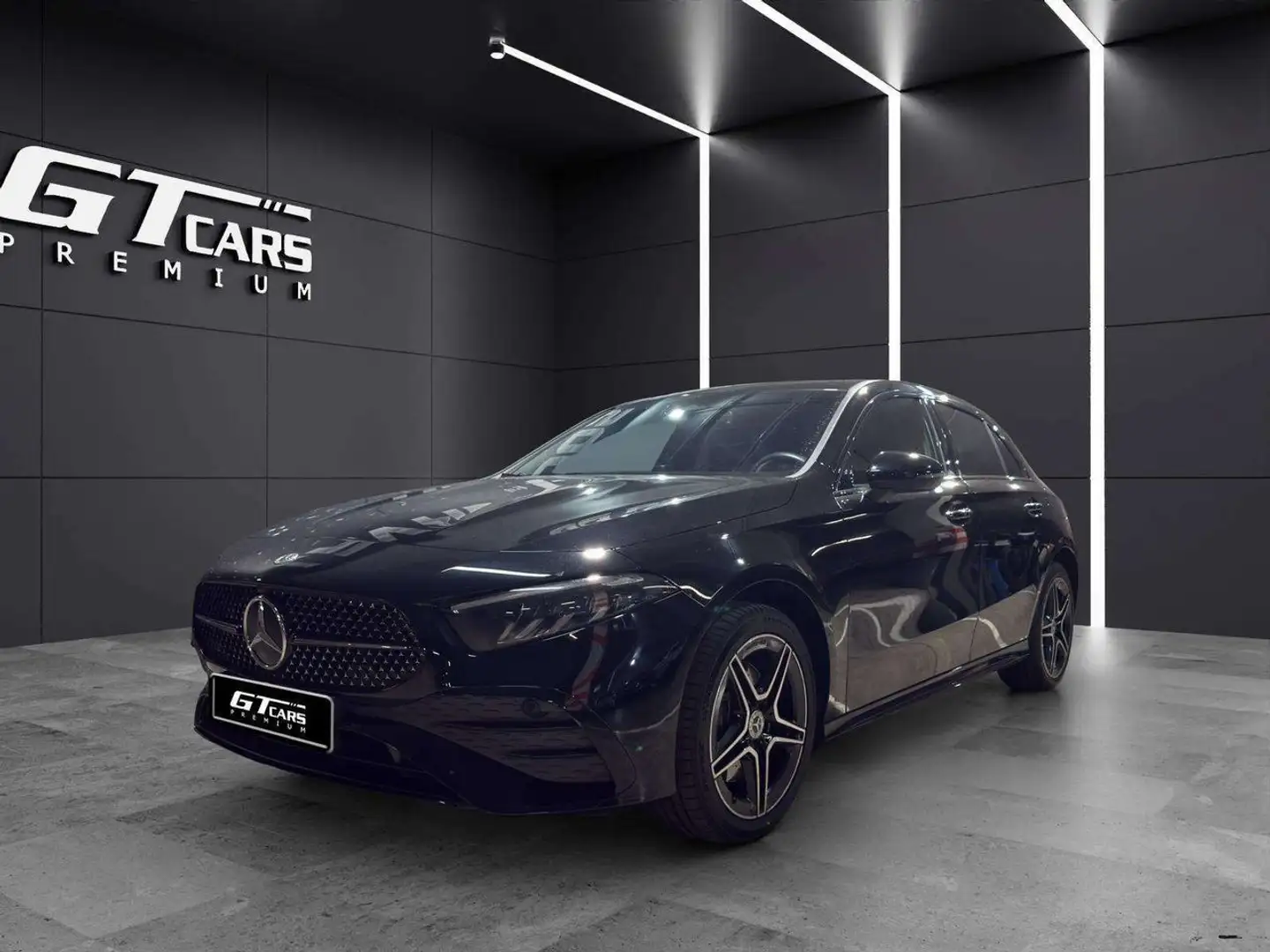 Mercedes-Benz A 250 250e AMG Schwarz - 1