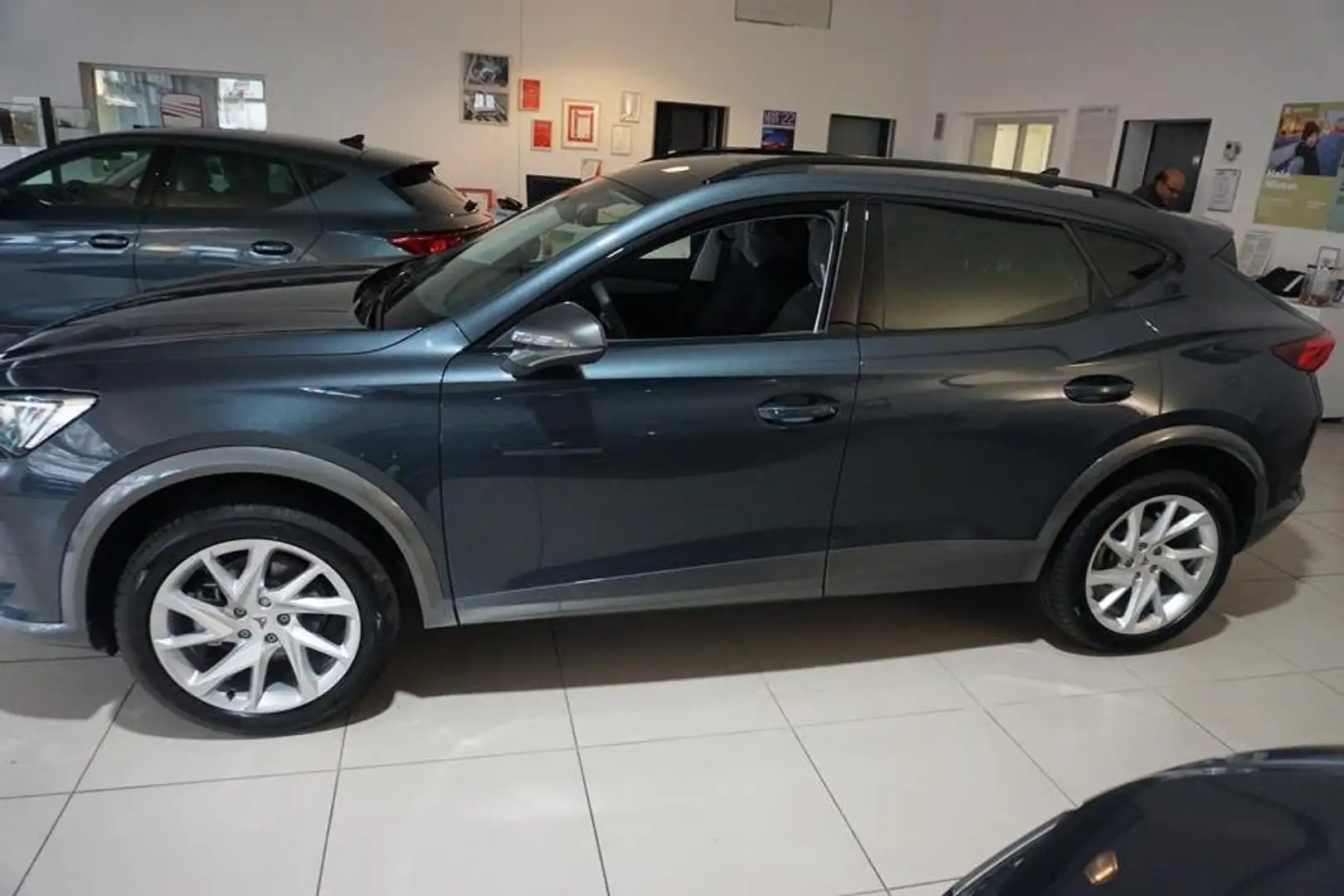 CUPRA Formentor Basis 1,5 TSI DSG Grau - 2