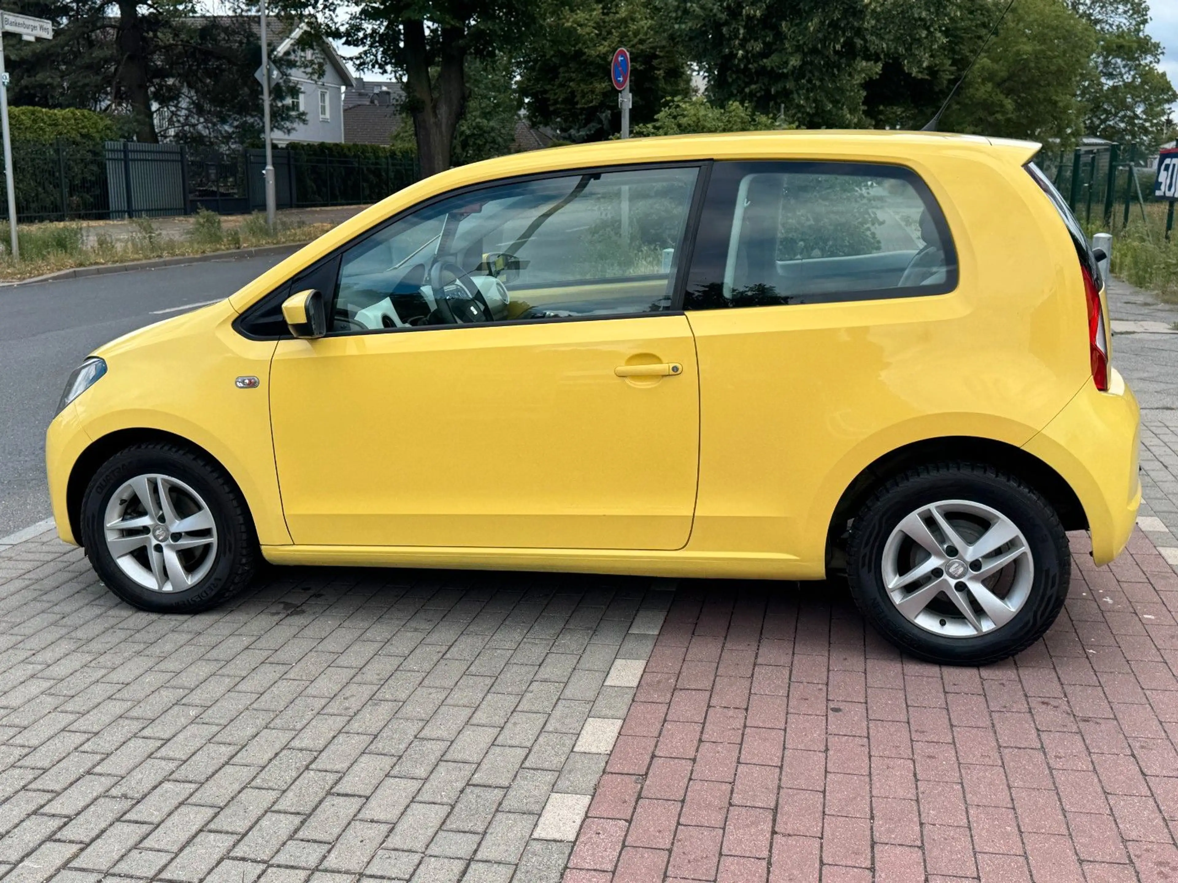 SEAT Mii Style Salsa*Automatik*Klima*CarPlay* — photo 7