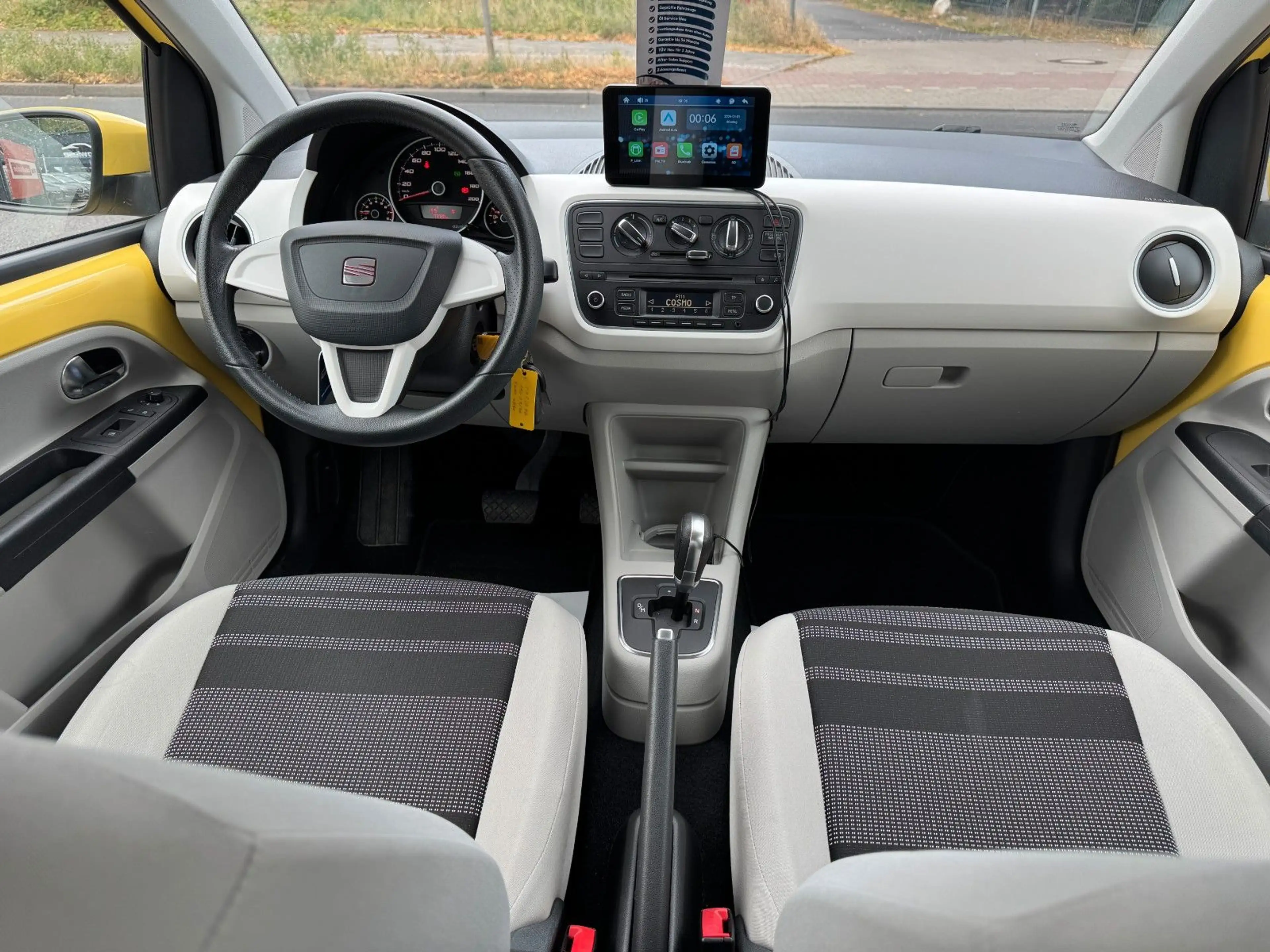 SEAT Mii Style Salsa*Automatik*Klima*CarPlay* — photo 11