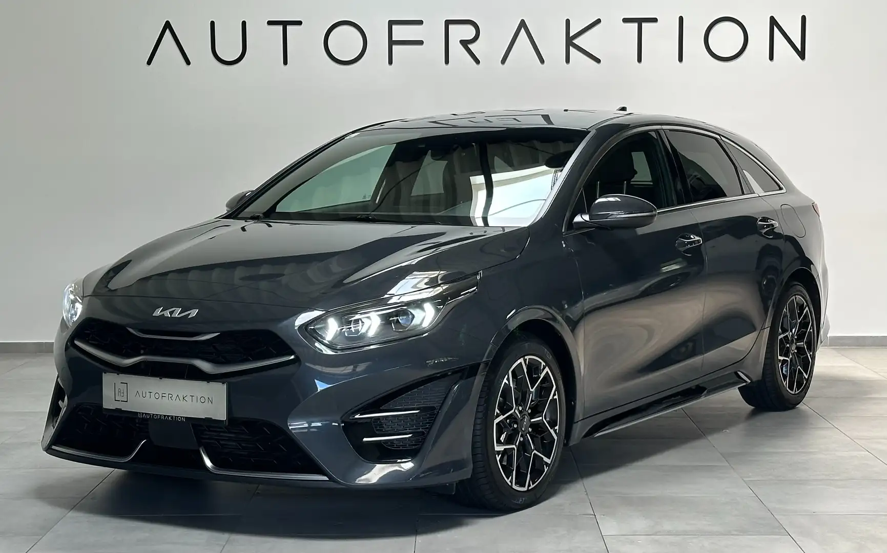 Kia ProCeed / pro_cee'd pro ceed 1,5 TGDI DCT GT-Line Grau - 1