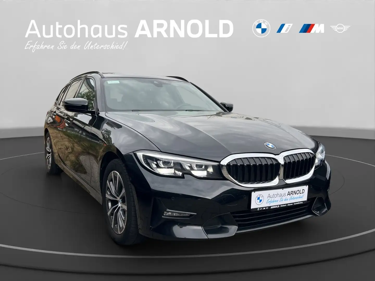 BMW 318 i Touring Sport Line Pano.Dach Tempomat Sitzhzg. Schwarz - 2