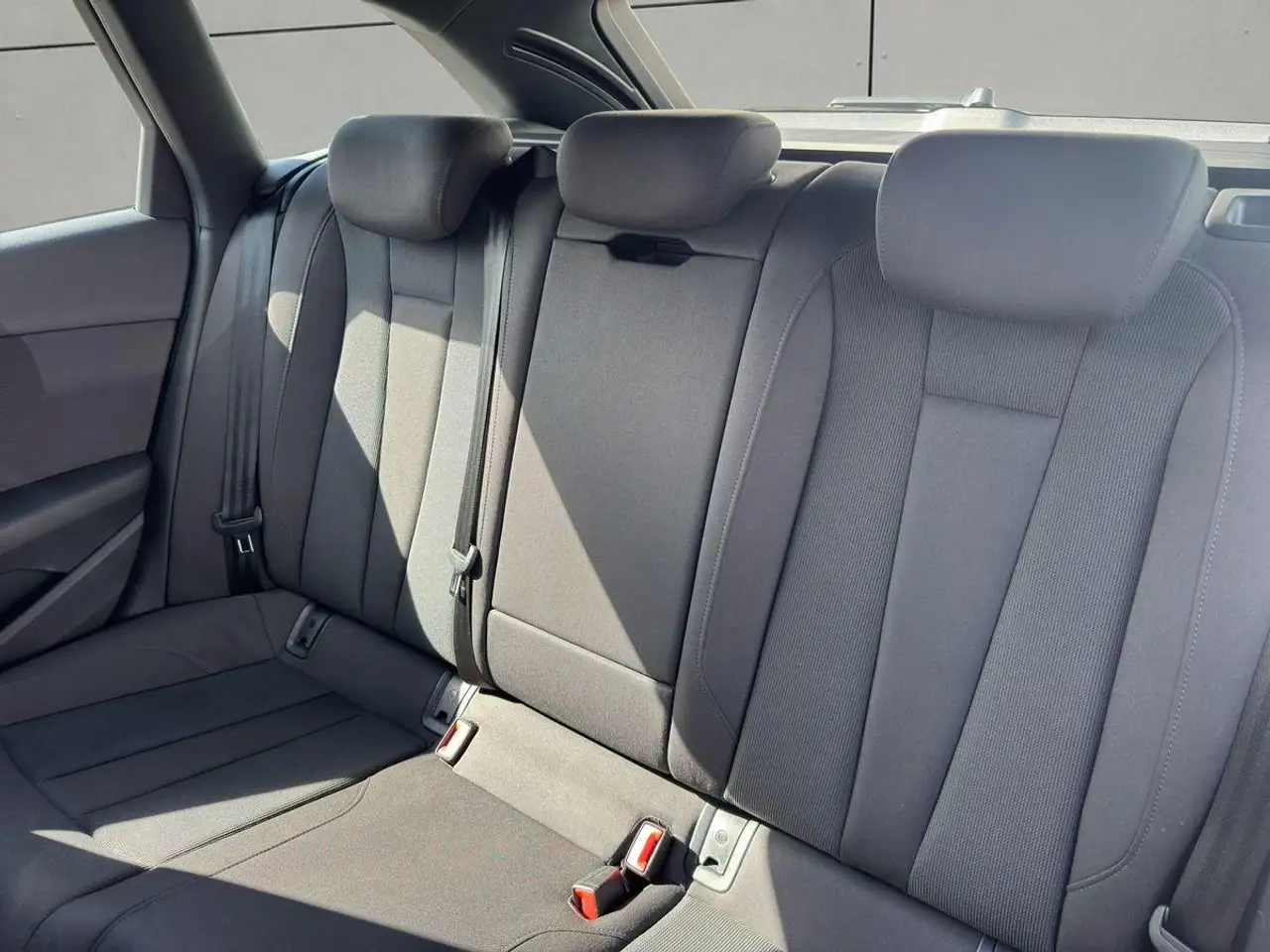 Audi A4 35 TDI sport S-line S-Tronic AHK ACC KAMRA, миниатюра 15