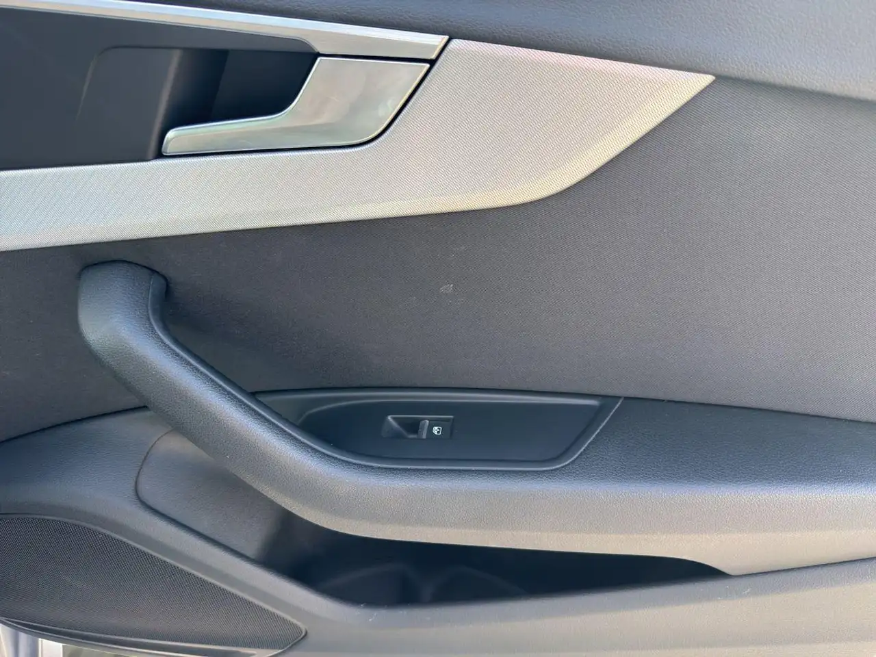 Audi A4 35 TDI sport S-line S-Tronic AHK ACC KAMRA, миниатюра 13