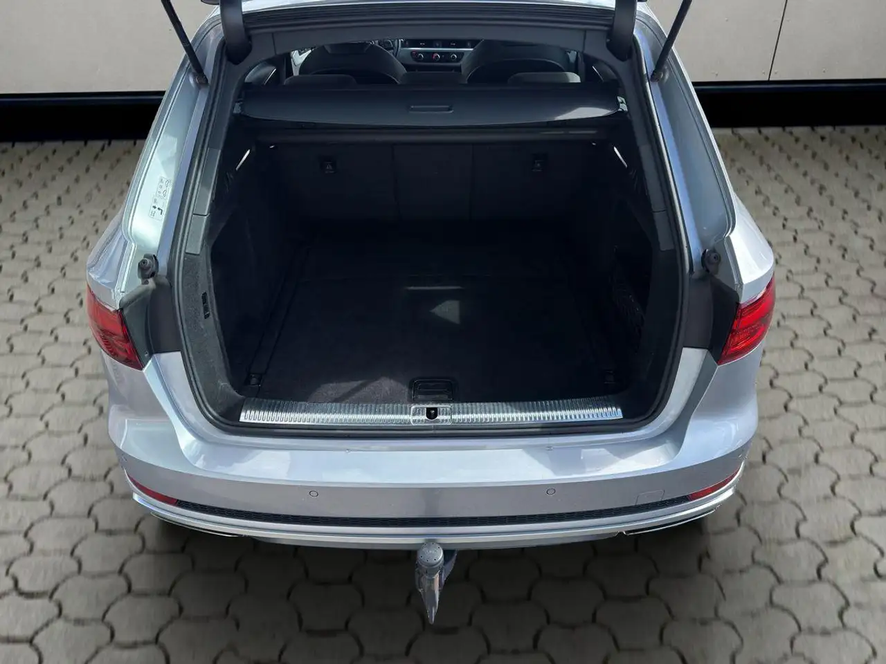 Audi A4 35 TDI sport S-line S-Tronic AHK ACC KAMRA, миниатюра 9