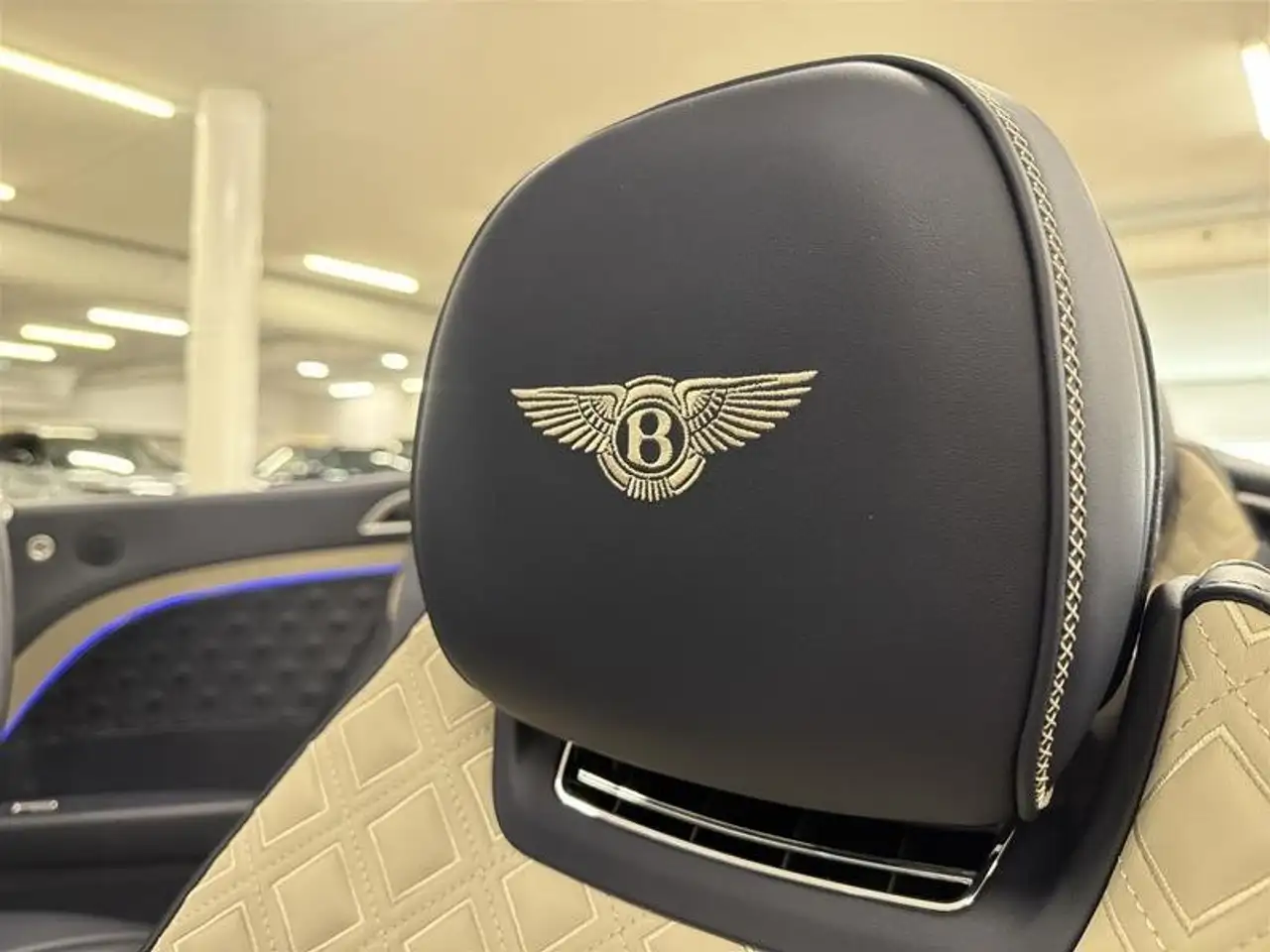 Bentley Continental GT снимка Bentley Continental GT