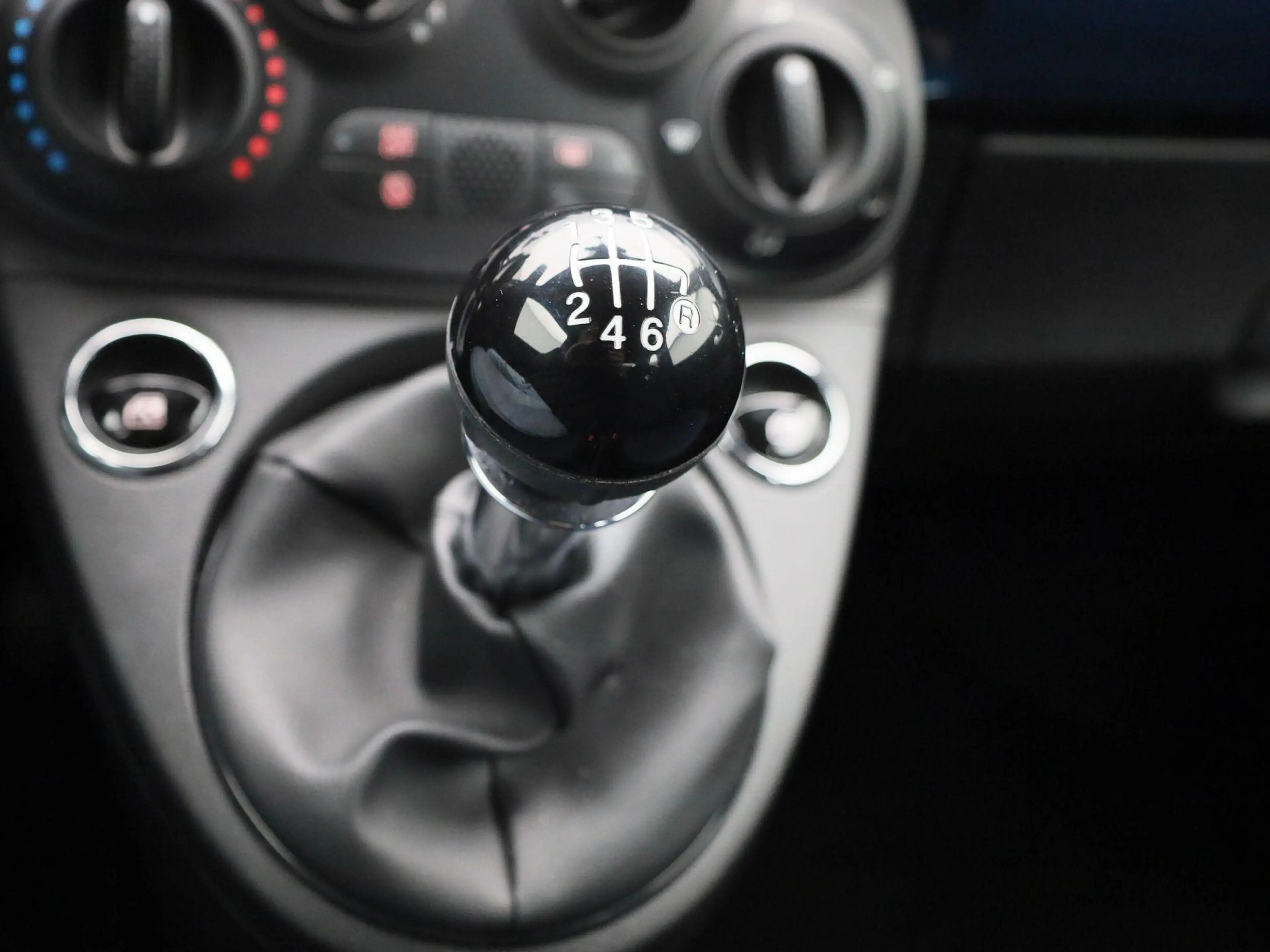 Fiat 500 1.0 Hybrid Club Airco | Cruise Control | — photo 10