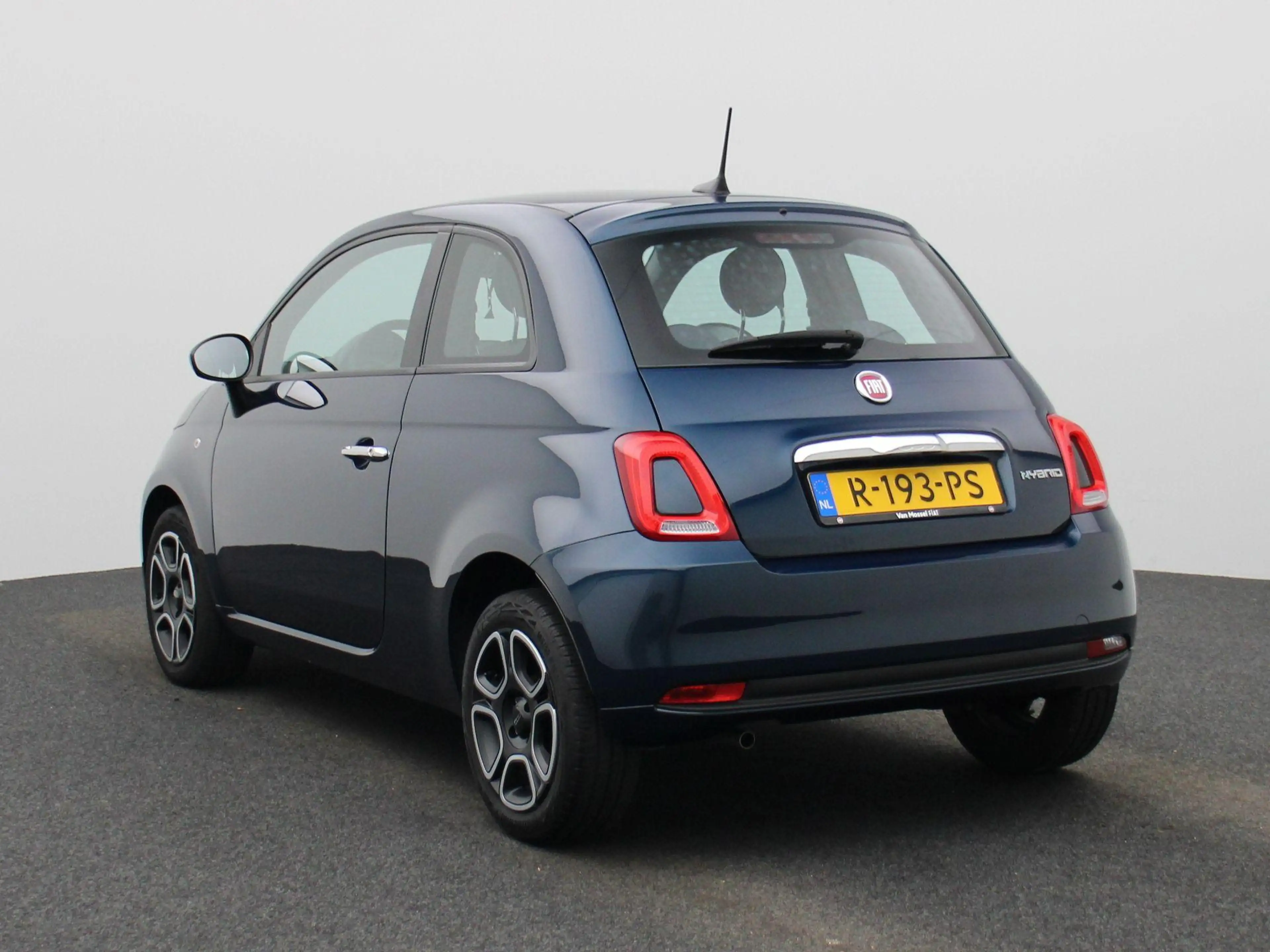 Fiat 500 1.0 Hybrid Club Airco | Cruise Control | — photo 2