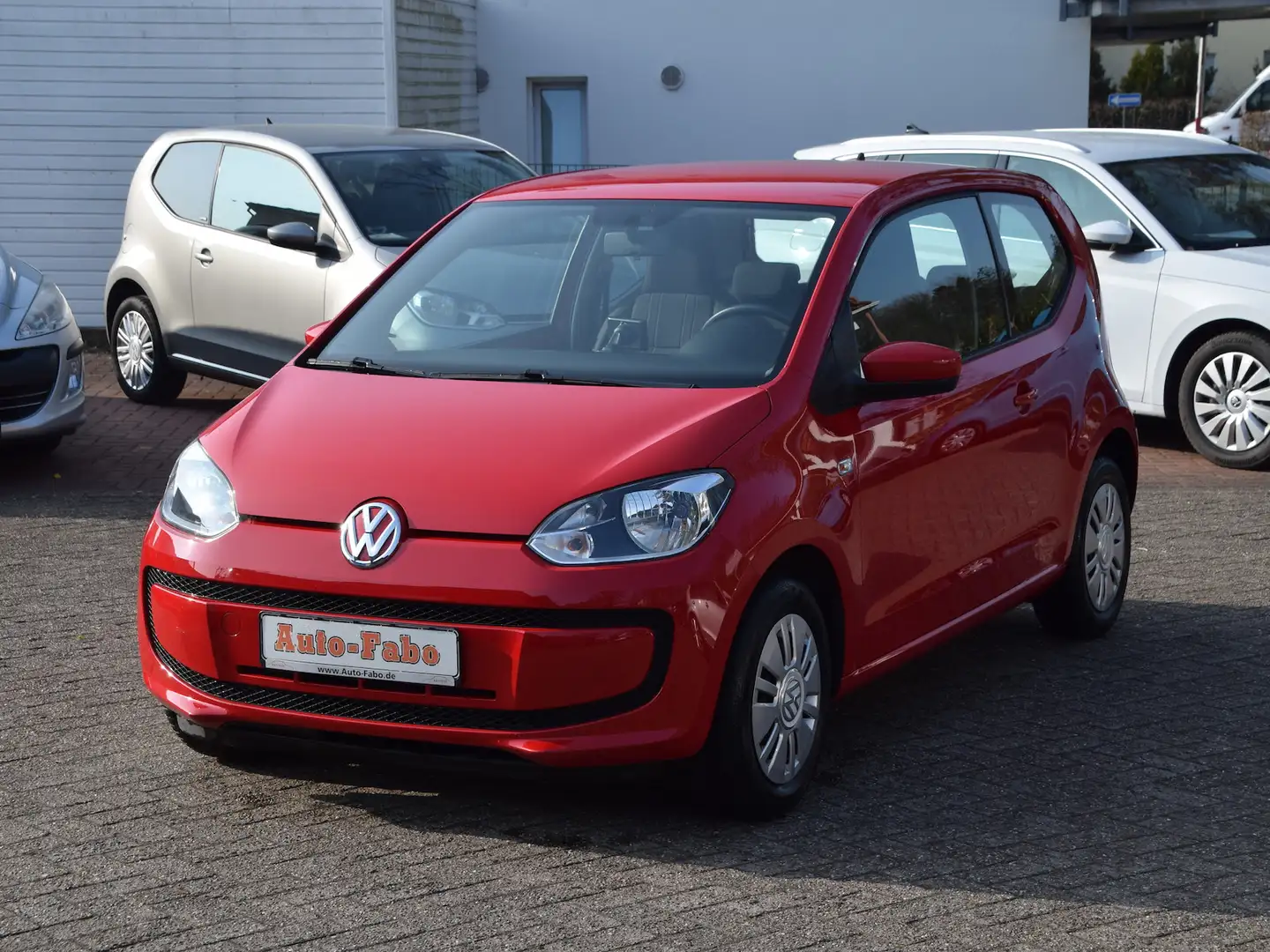 Volkswagen up! move up Cool & Sound Klima*Navi*Allseason Rot - 1
