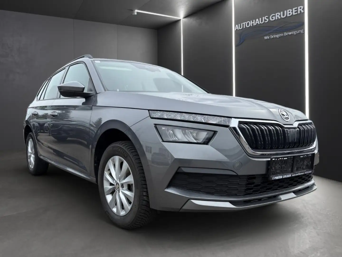 Skoda Kamiq 1,0 TSI Ambition Grau - 2