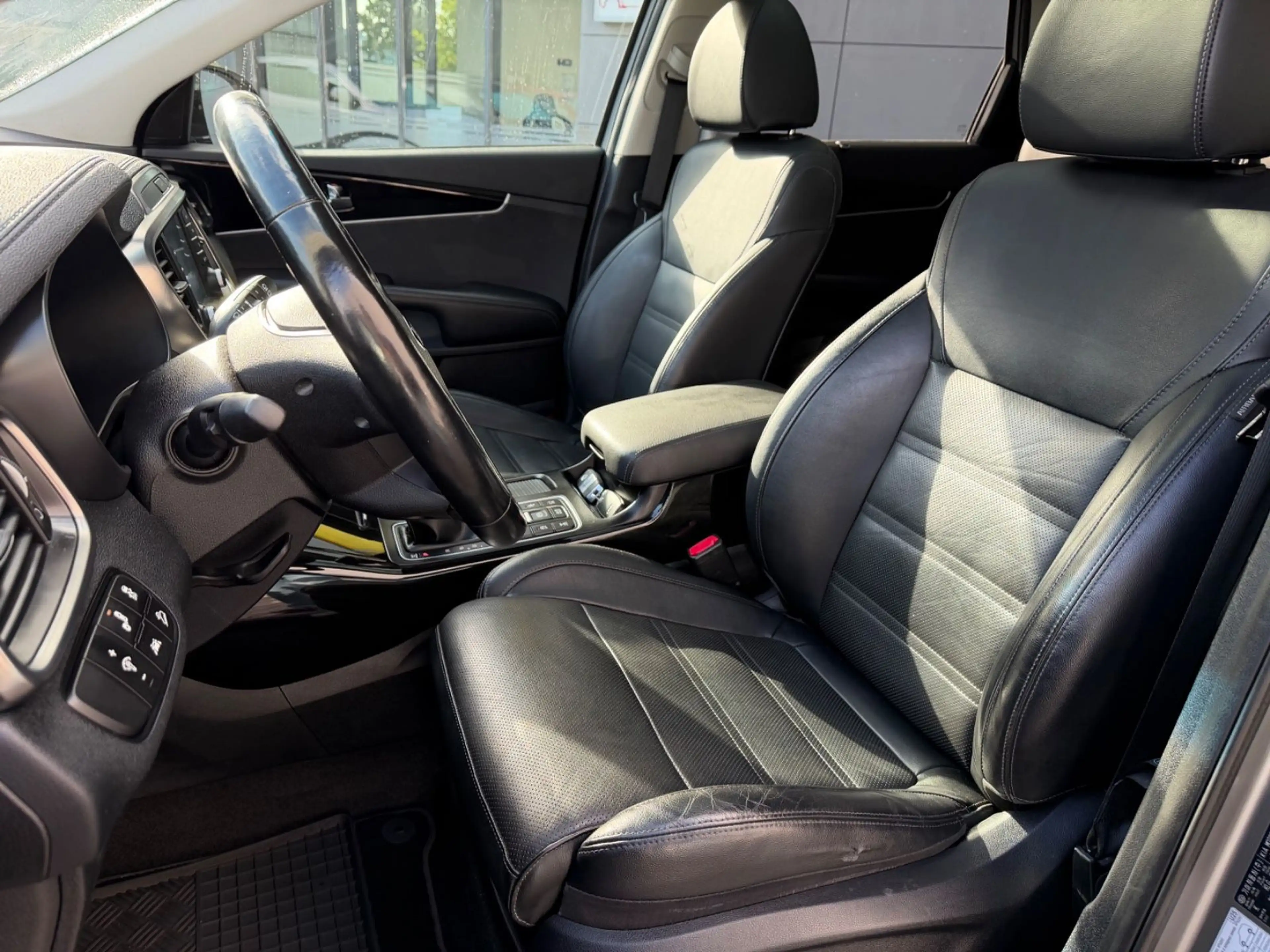 Kia Sorento Platinum Edition 4WD LEDER/PANO/SHZ/AHK* — photo 13