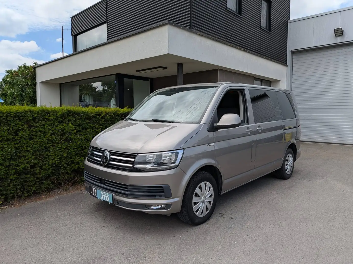 volkswagen caravelle