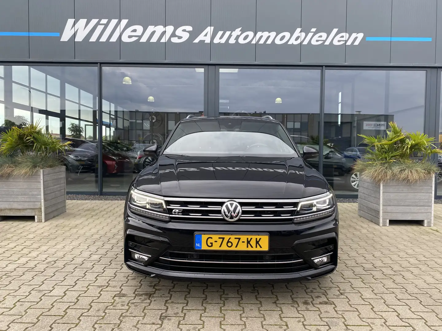 Volkswagen Tiguan 1.5 TSI ACT Highline R- Line Elektrische Kofferkle Schwarz - 2