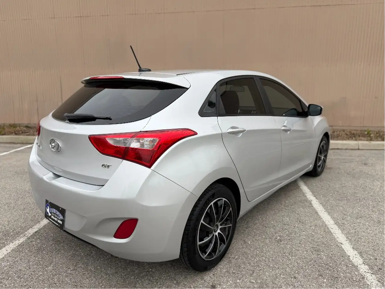 Hyundai ELANTRA снимка Hyundai ELANTRA