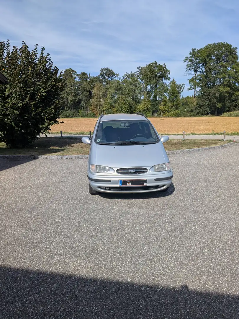 Ford Galaxy Galaxy Ghia 1,9 TDI Aut. Silber - 1