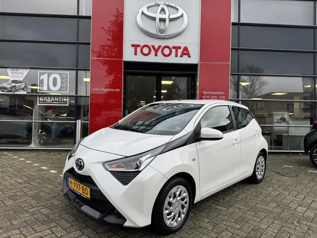 Toyota Aygo 1.0 VVT-i 72pk 5D x-play