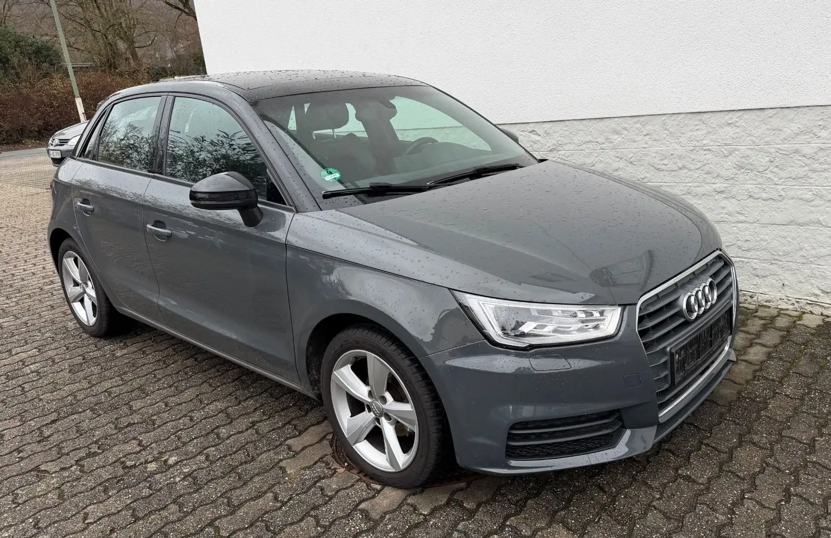 Audi A1 Sportback 1.4 TDI S Line Panorama Navi Xenon Gris - 1