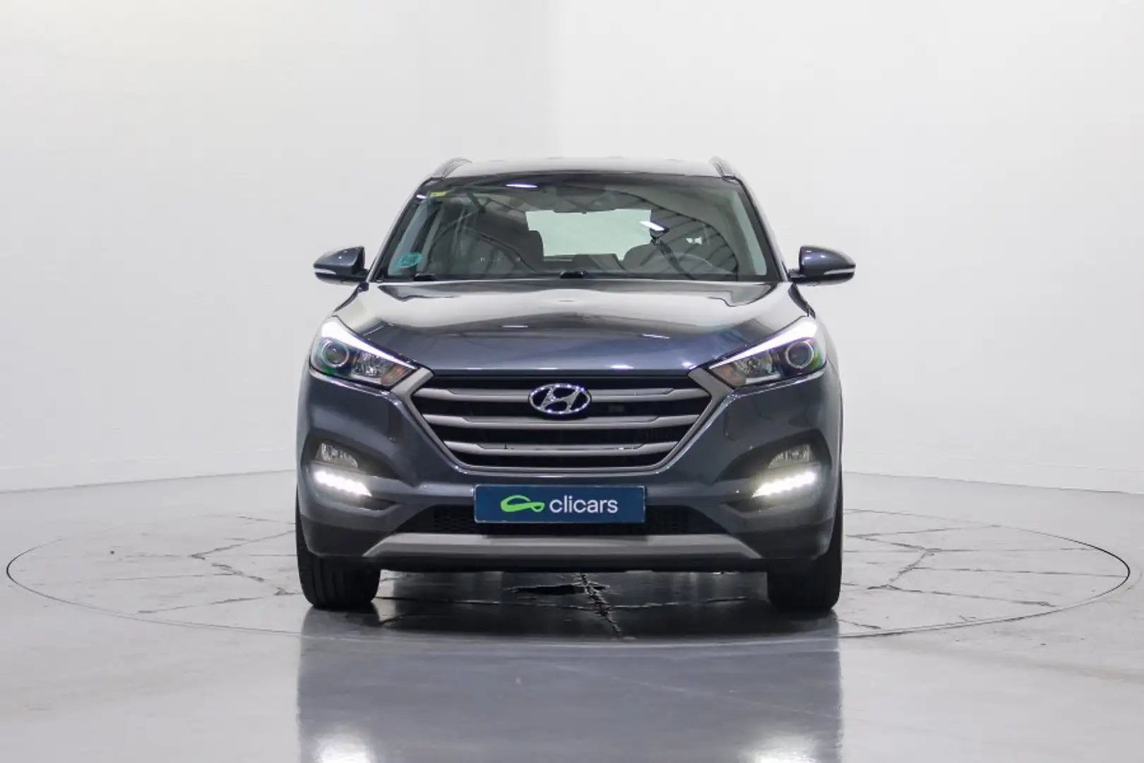 Hyundai TUCSON 1.7CRDI BD Tecno 4x2 Grijs - 2