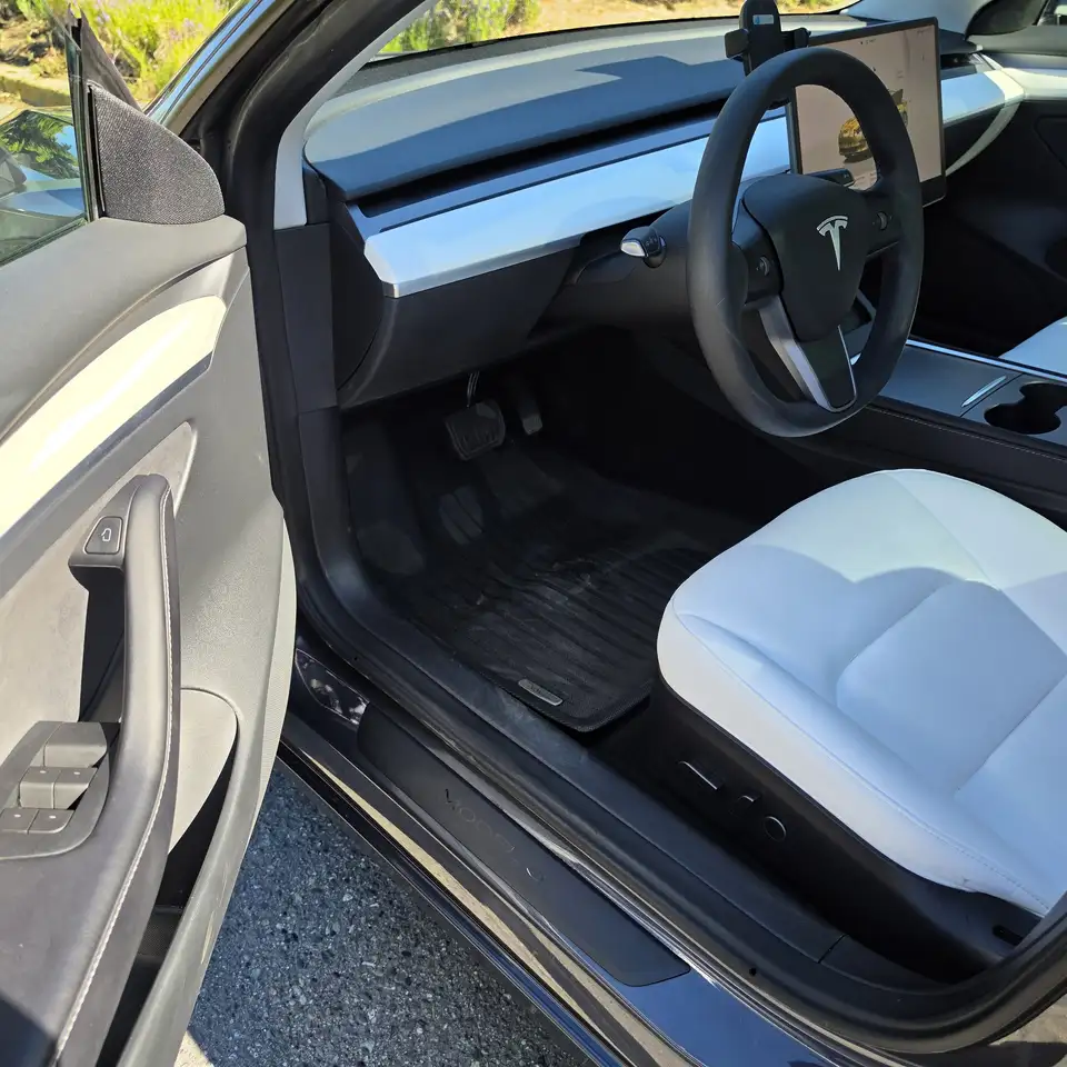 Tesla Model 3 fotografie Tesla Model 3