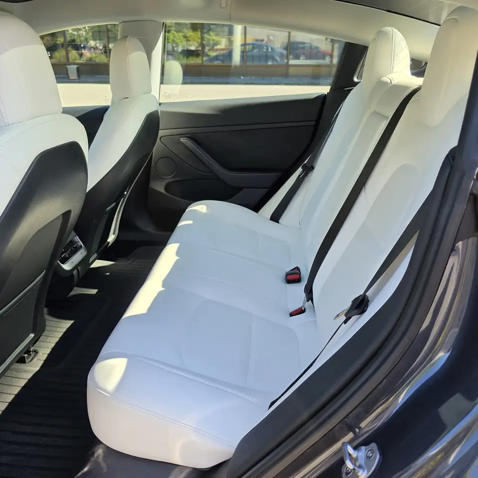 Tesla Model 3 fotografie Tesla Model 3