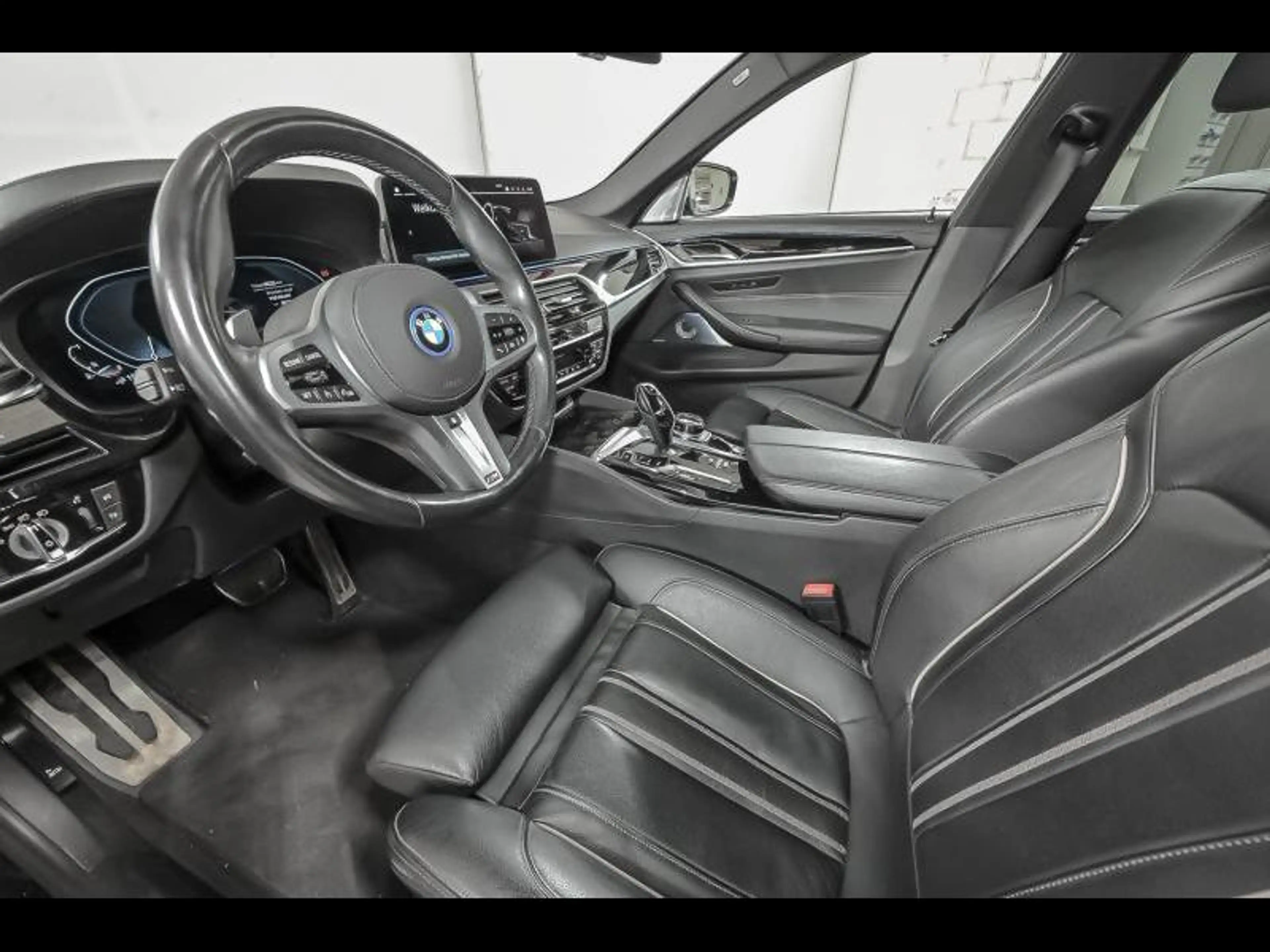 BMW 545 xDrive berline — photo 6