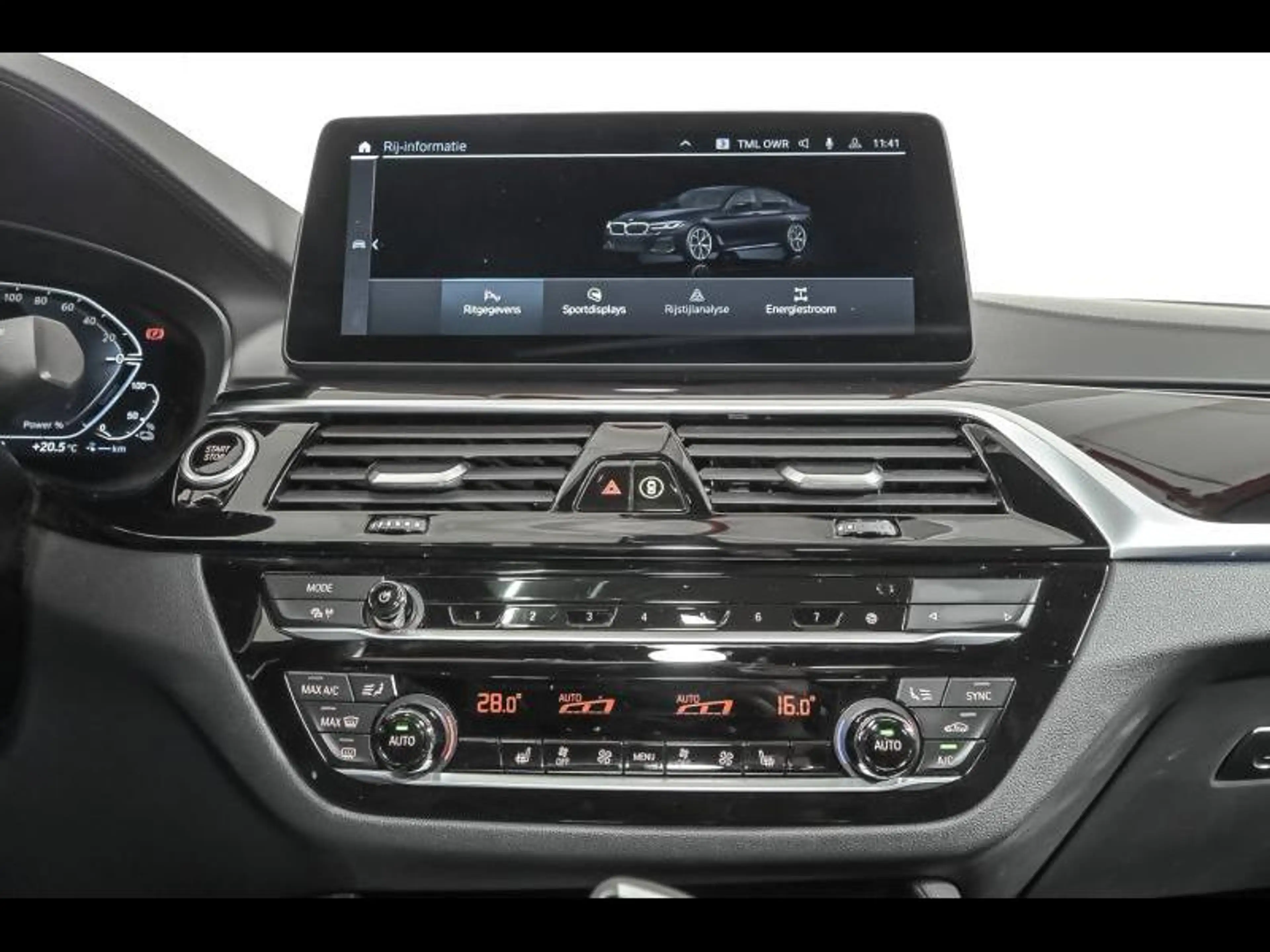 BMW 545 xDrive berline — photo 12