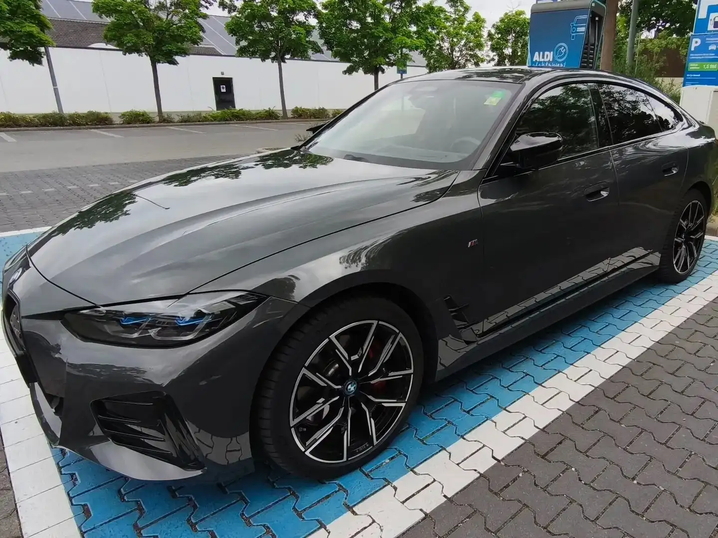 BMW i4 i4 M50 Gran Coupe Grau - 1