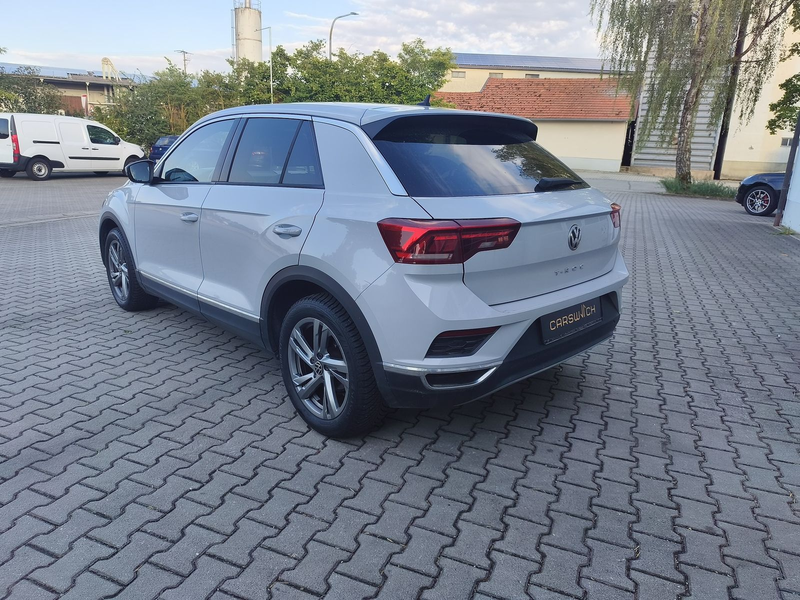 Volkswagen T-Roc 1.5 TSI Sport STDHEIZ/AHK/LED/PDC — photo 7