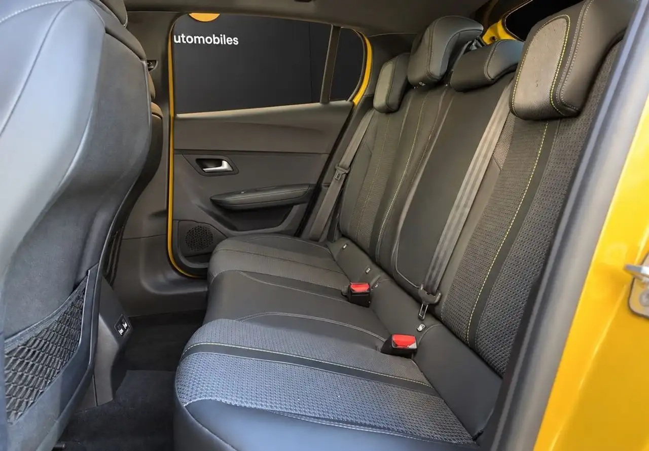 Peugeot 208 208 — photo 6