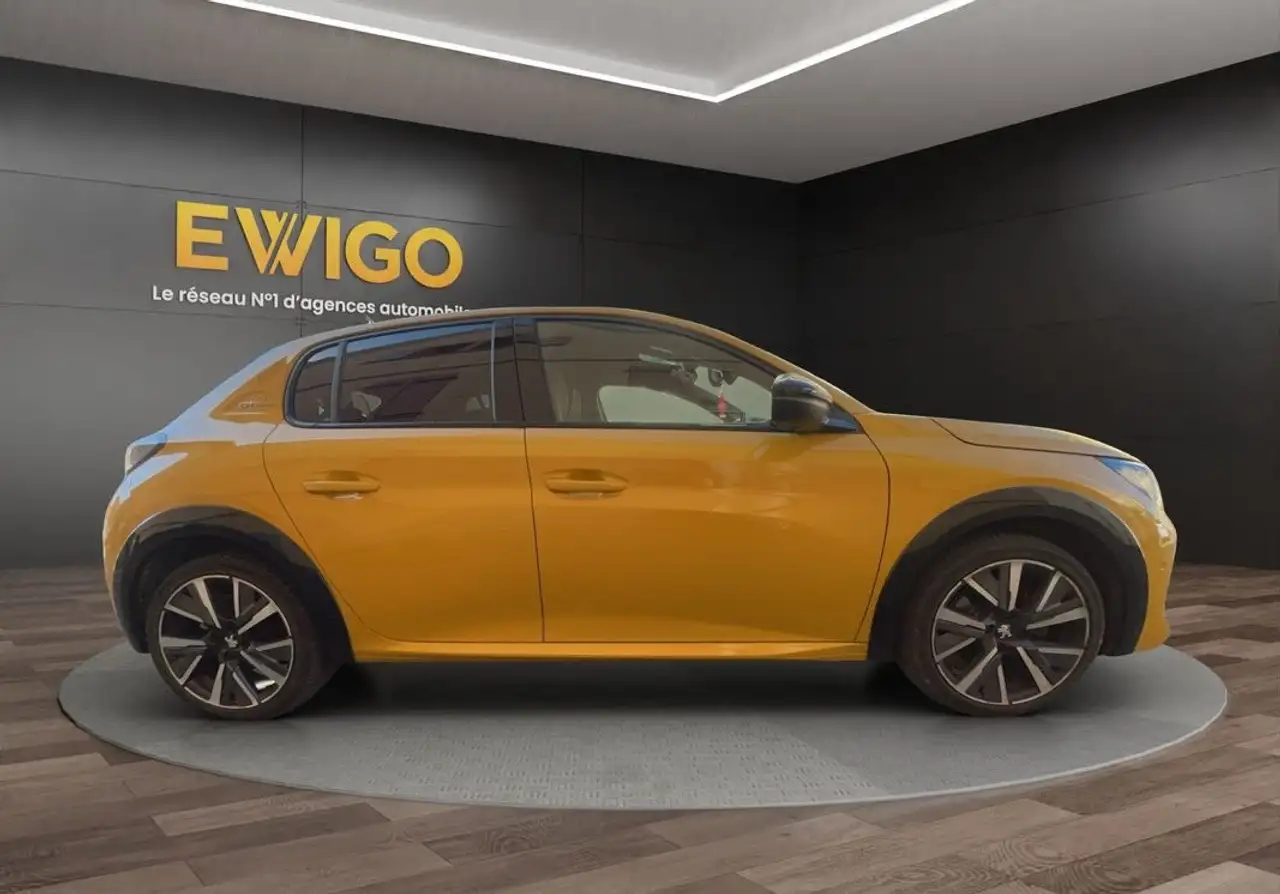 Peugeot 208 208 — photo 8