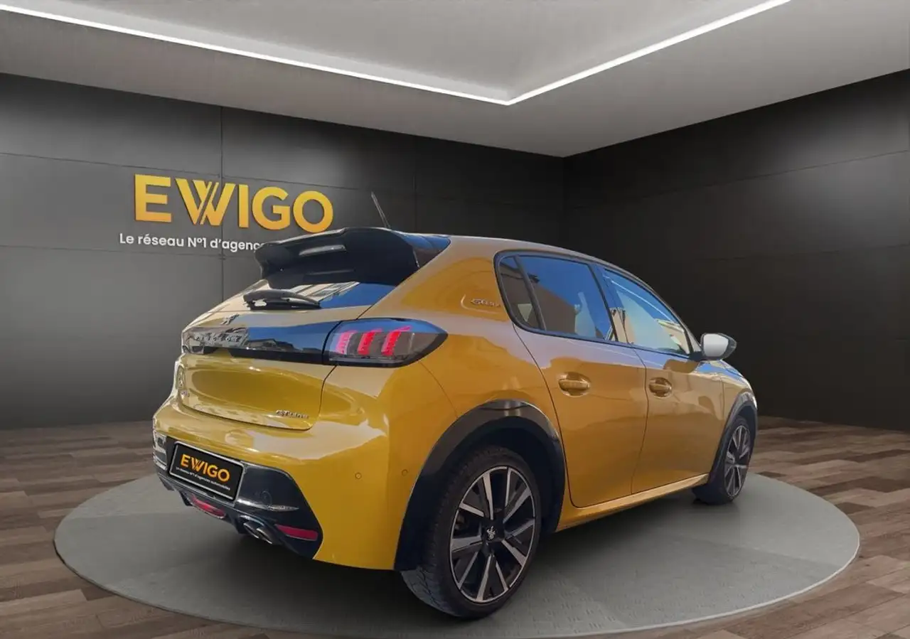 Peugeot 208 208 — photo 2