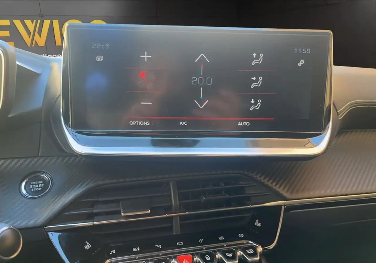 Peugeot 208 208 — photo 20