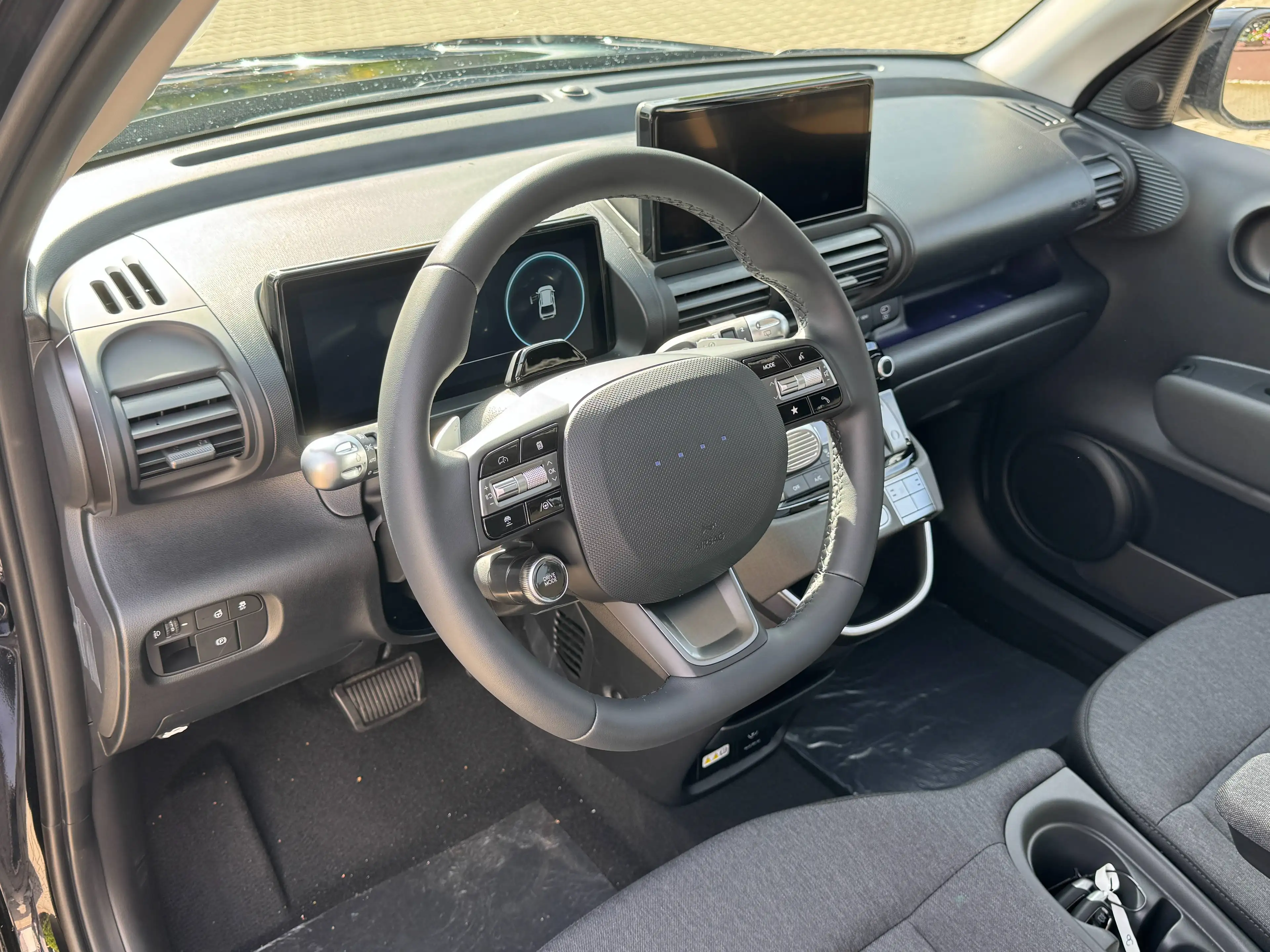 Hyundai Inster Prime 49 kWh (115 PS) V2L-Paket, — photo 10