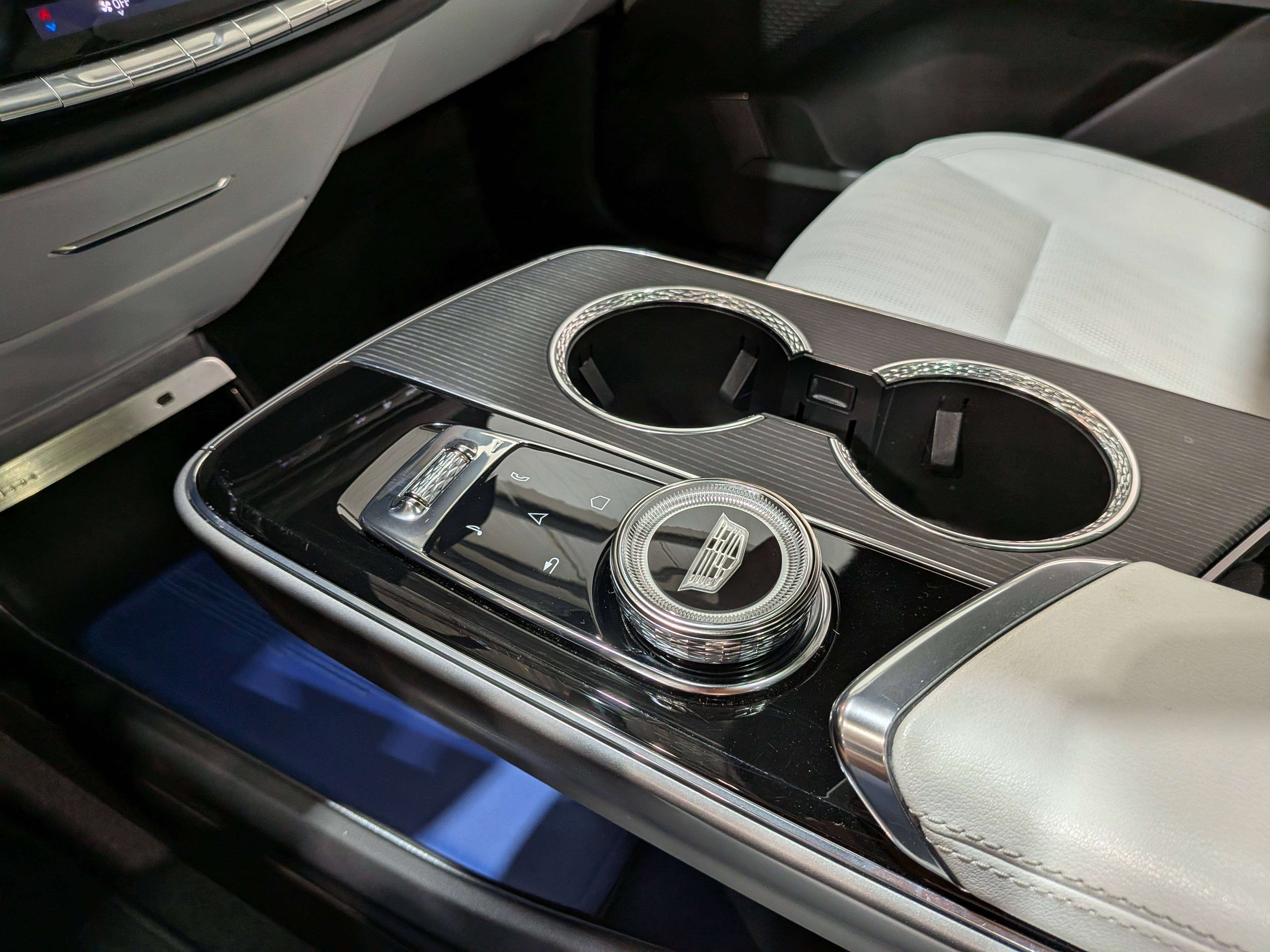 Cadillac LYRIQ 2024