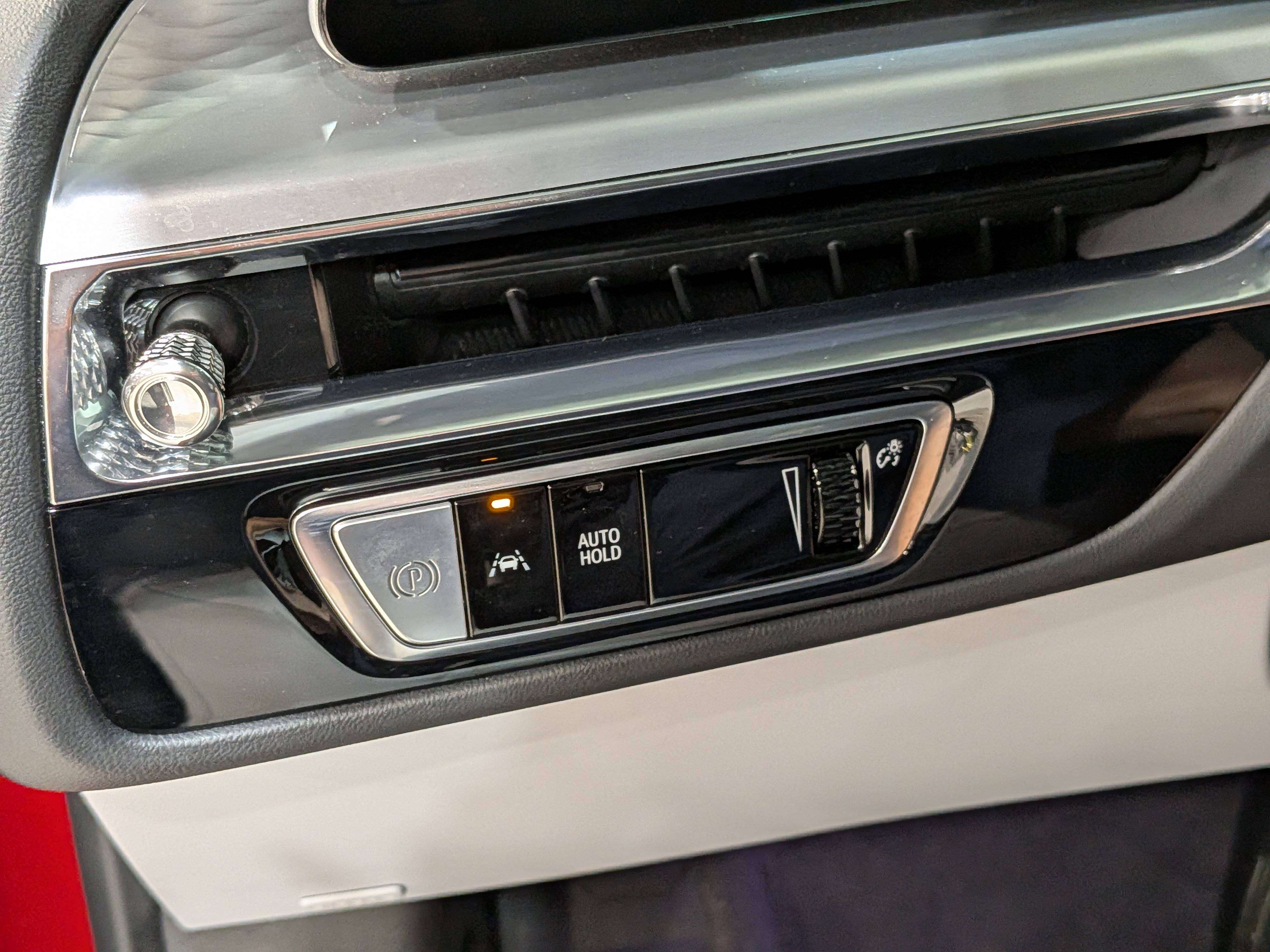 Cadillac LYRIQ 2024