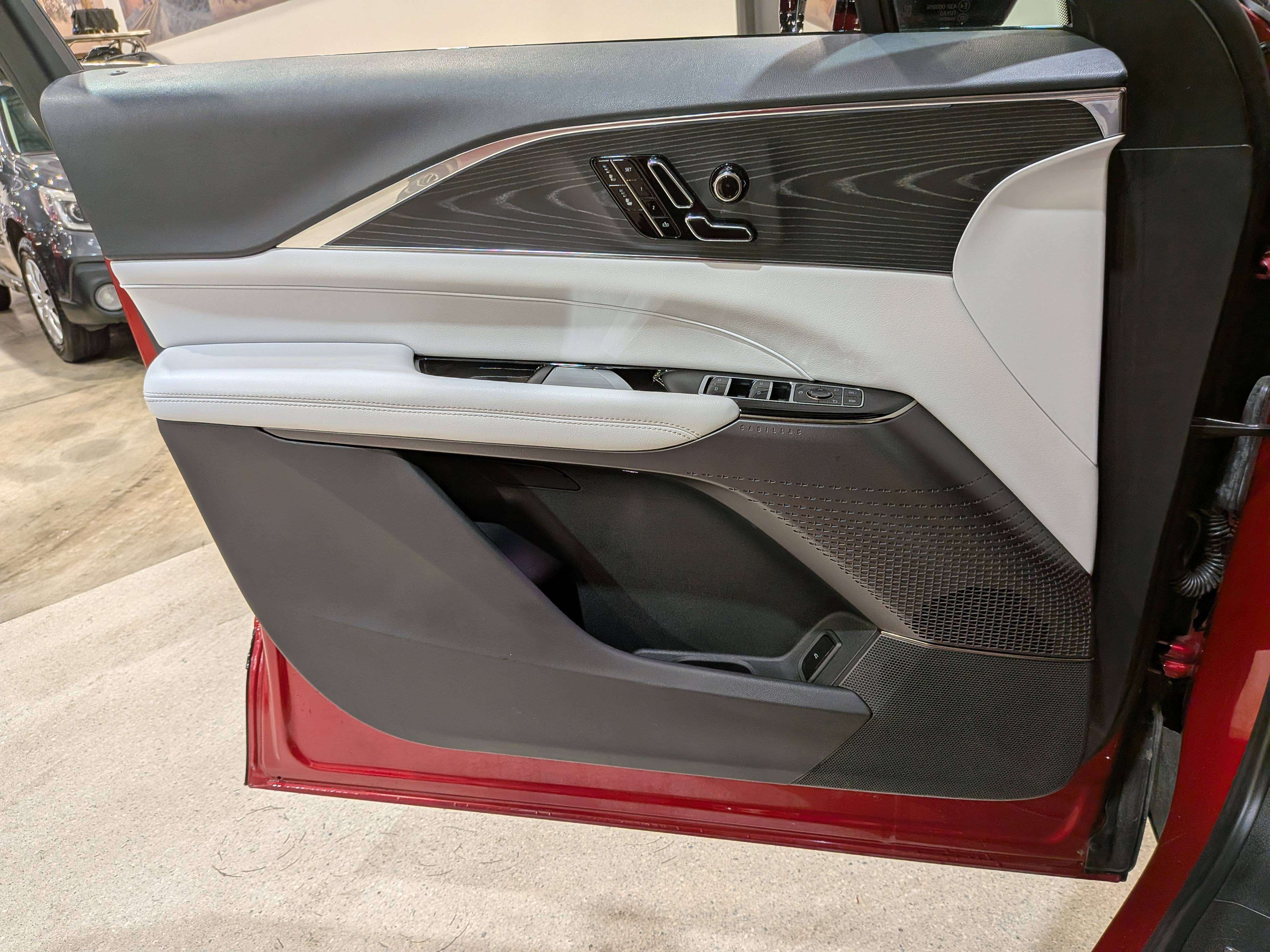 Cadillac LYRIQ 2024