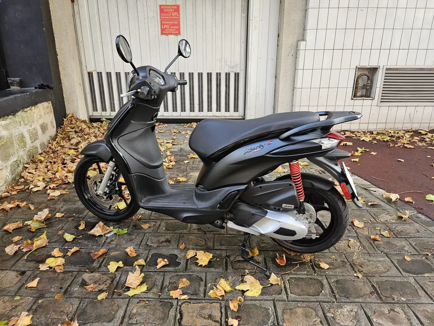 Piaggio Liberty 125 Noir - 2