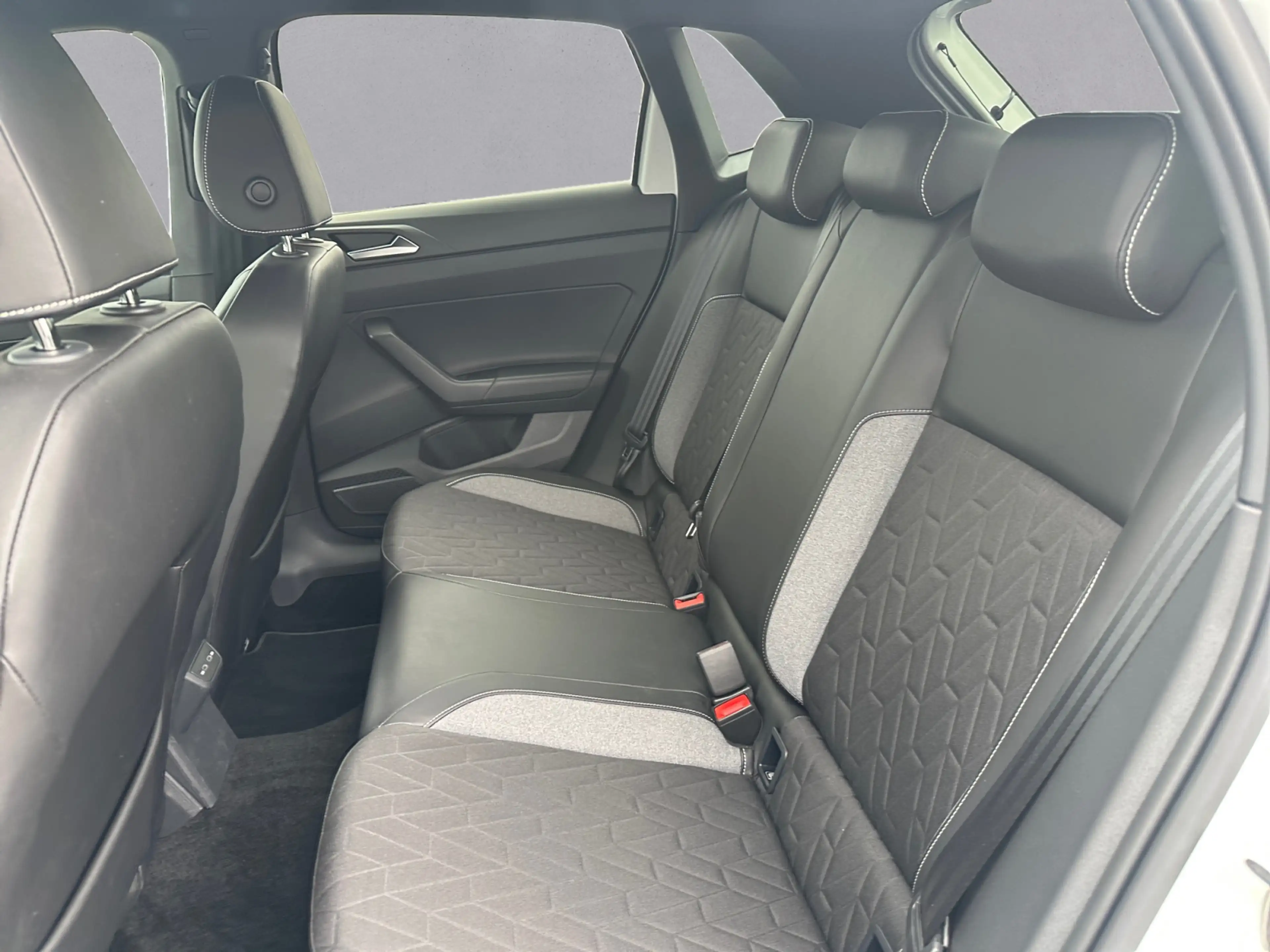Volkswagen Polo Goal 1.0 TSI OPF DSG NAVI / ACC / SITZHEIZUNG — photo 13