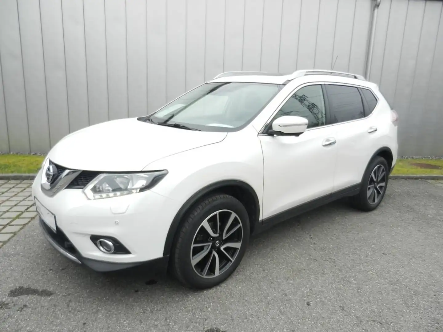 Nissan X-Trail X-TRAIL 1,6dCi N-Vision N-Vision Weiß - 1