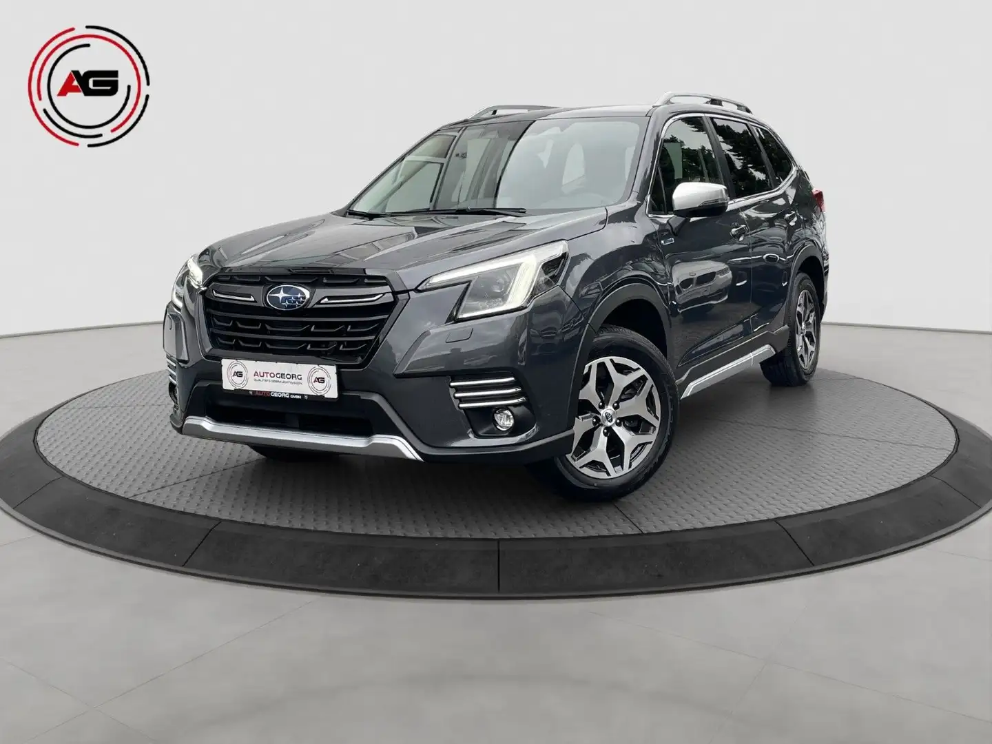 Subaru Forester Active LED KAMERA ACC AHK CARPLAY H&K Grau - 1