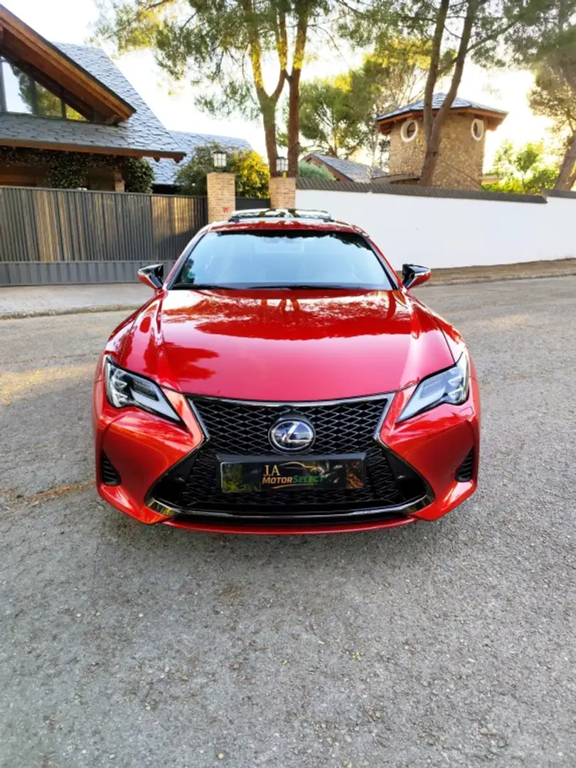 Lexus RC 300h F Sport Rot - 2