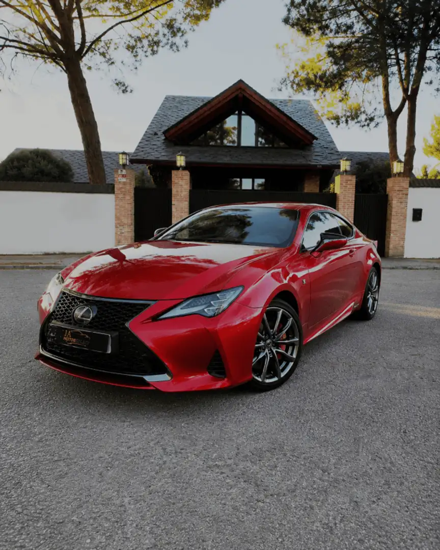 Lexus RC 300h F Sport Rot - 1