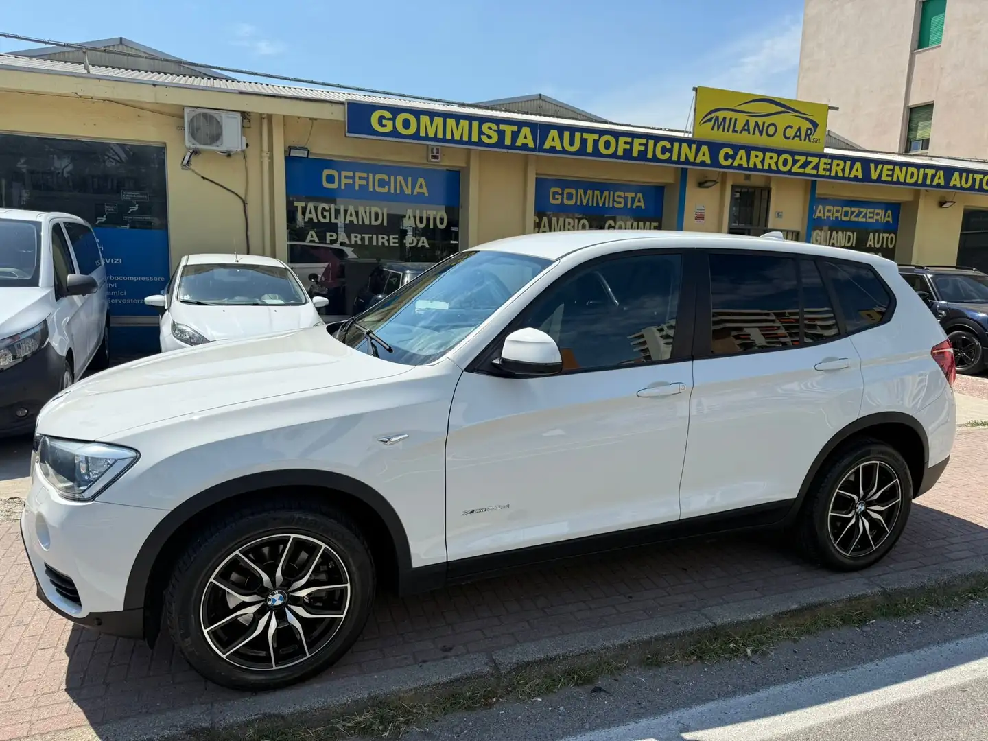BMW X3 F25 LCI 2014 xdrive20d Business auto Bílá - 2