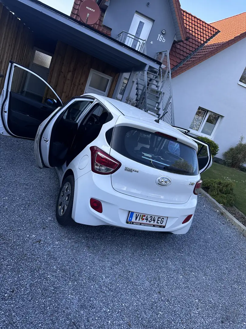 Hyundai i10 Blanc - 1