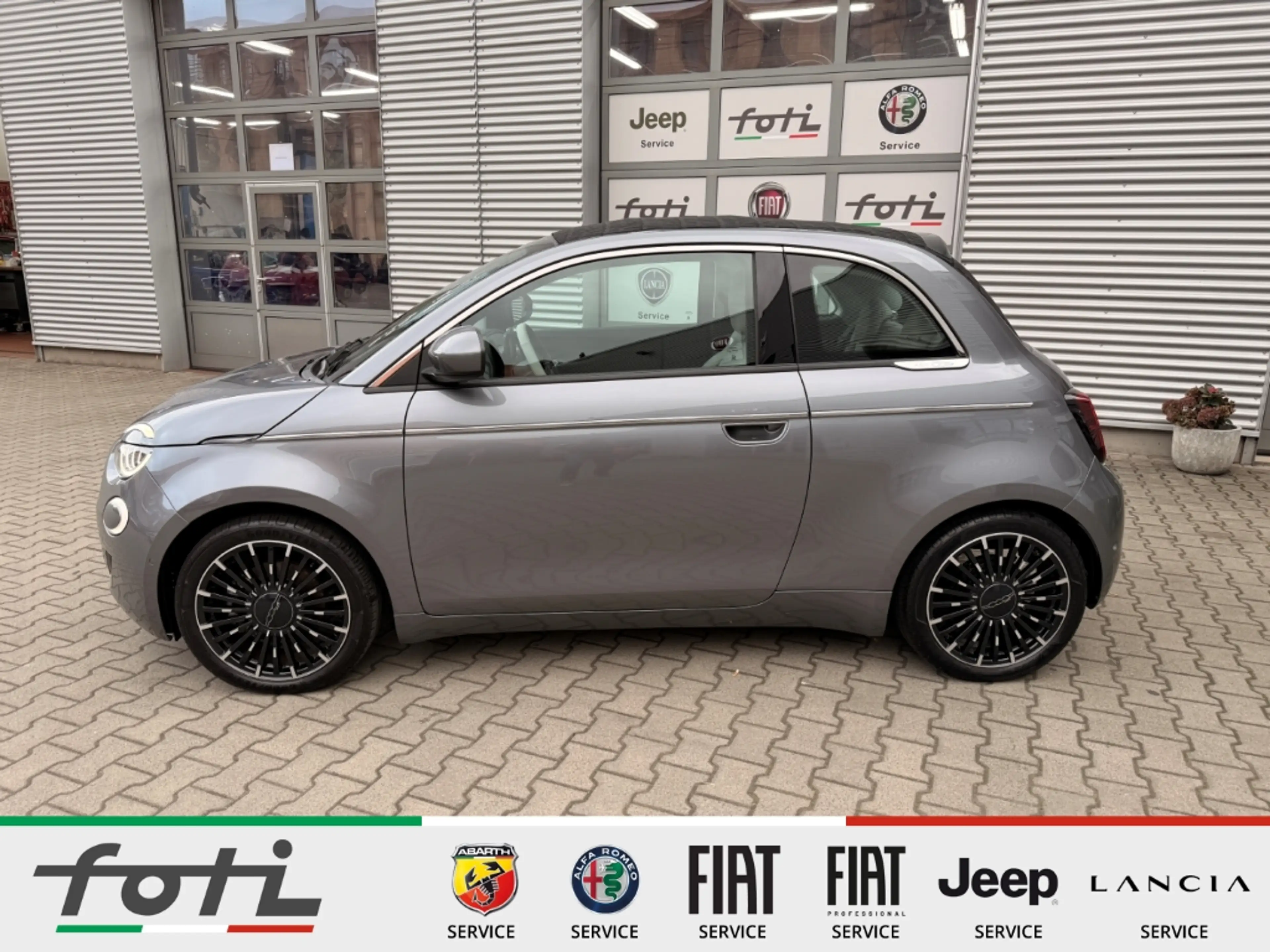 Fiat 500e La Prima by Bocelli 42kWh 118PS Leder — photo 4