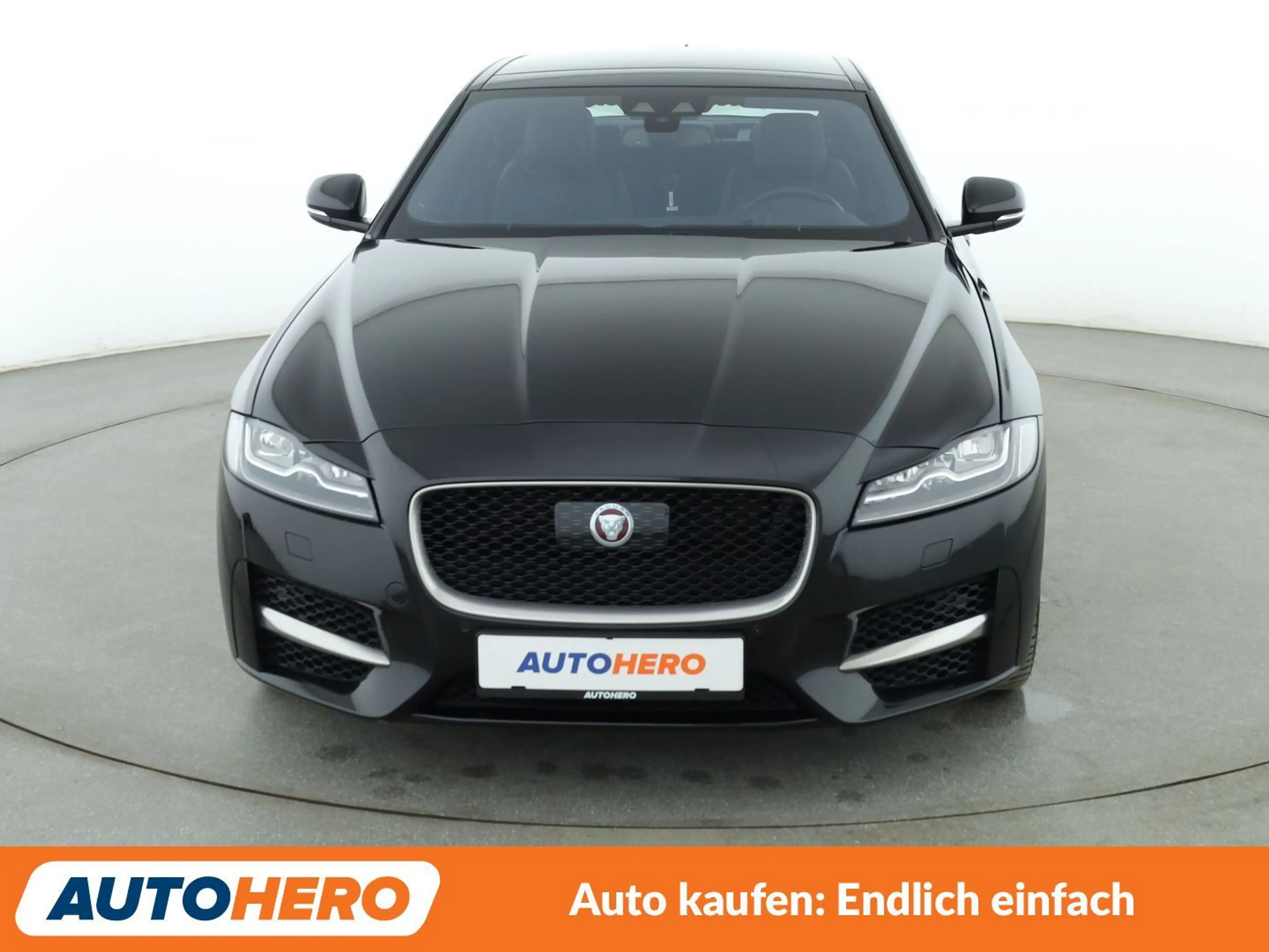 Jaguar XF 30d R-Sport Aut.*NAVI*HUD*XENON*TEMPO*CAM*PDC* — photo 7