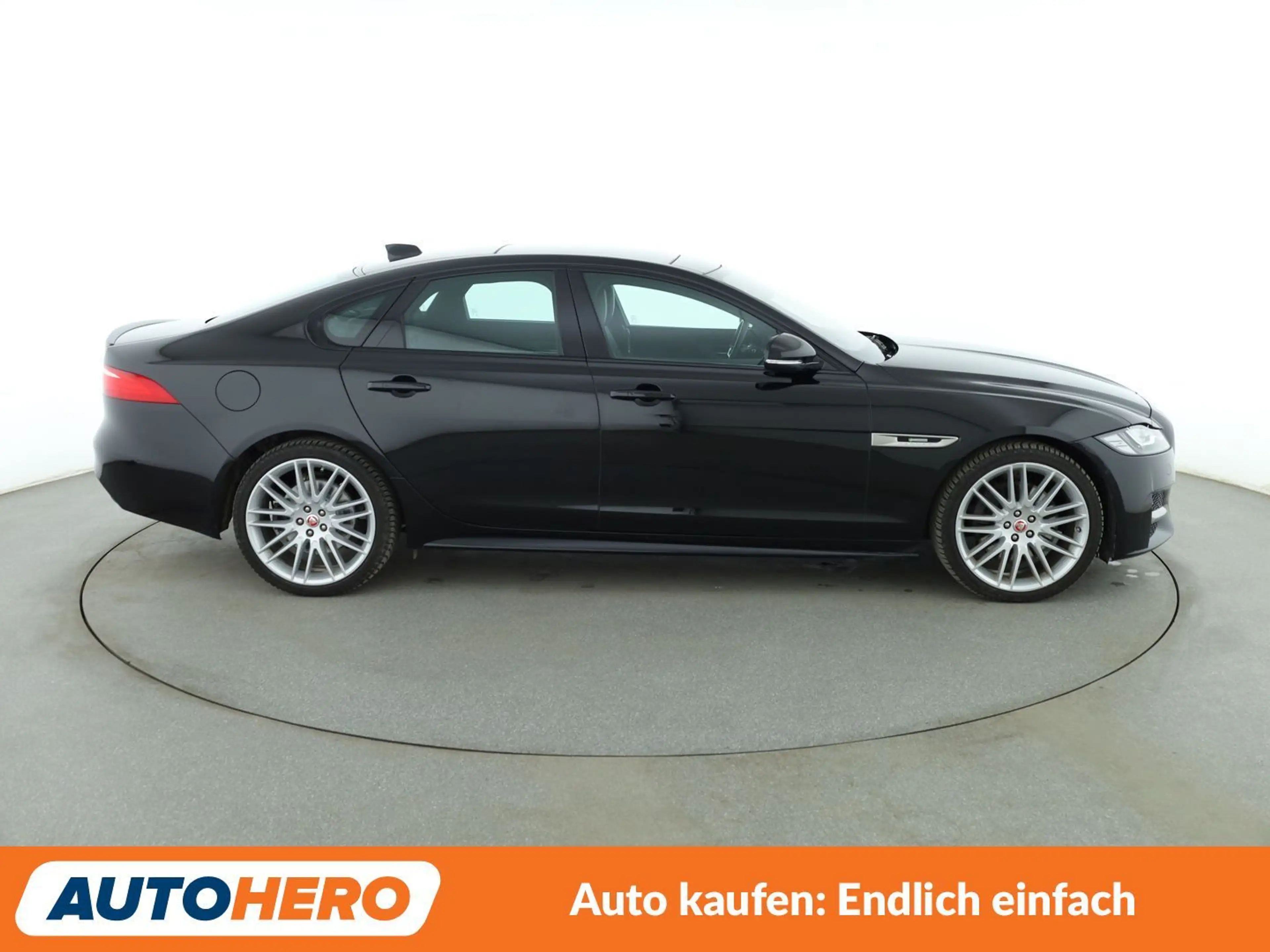 Jaguar XF 30d R-Sport Aut.*NAVI*HUD*XENON*TEMPO*CAM*PDC* — photo 5