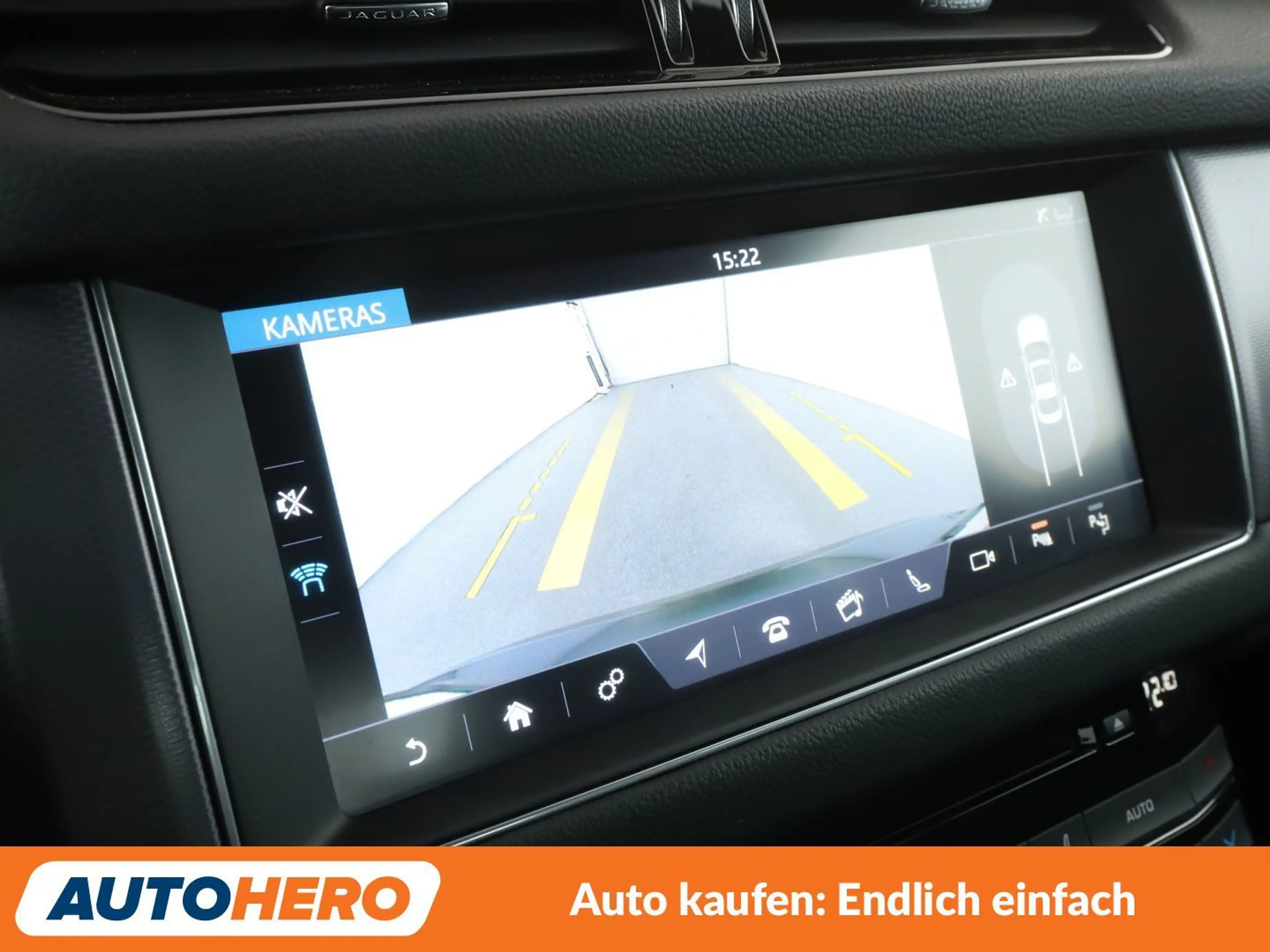 Jaguar XF 30d R-Sport Aut.*NAVI*HUD*XENON*TEMPO*CAM*PDC* — photo 11