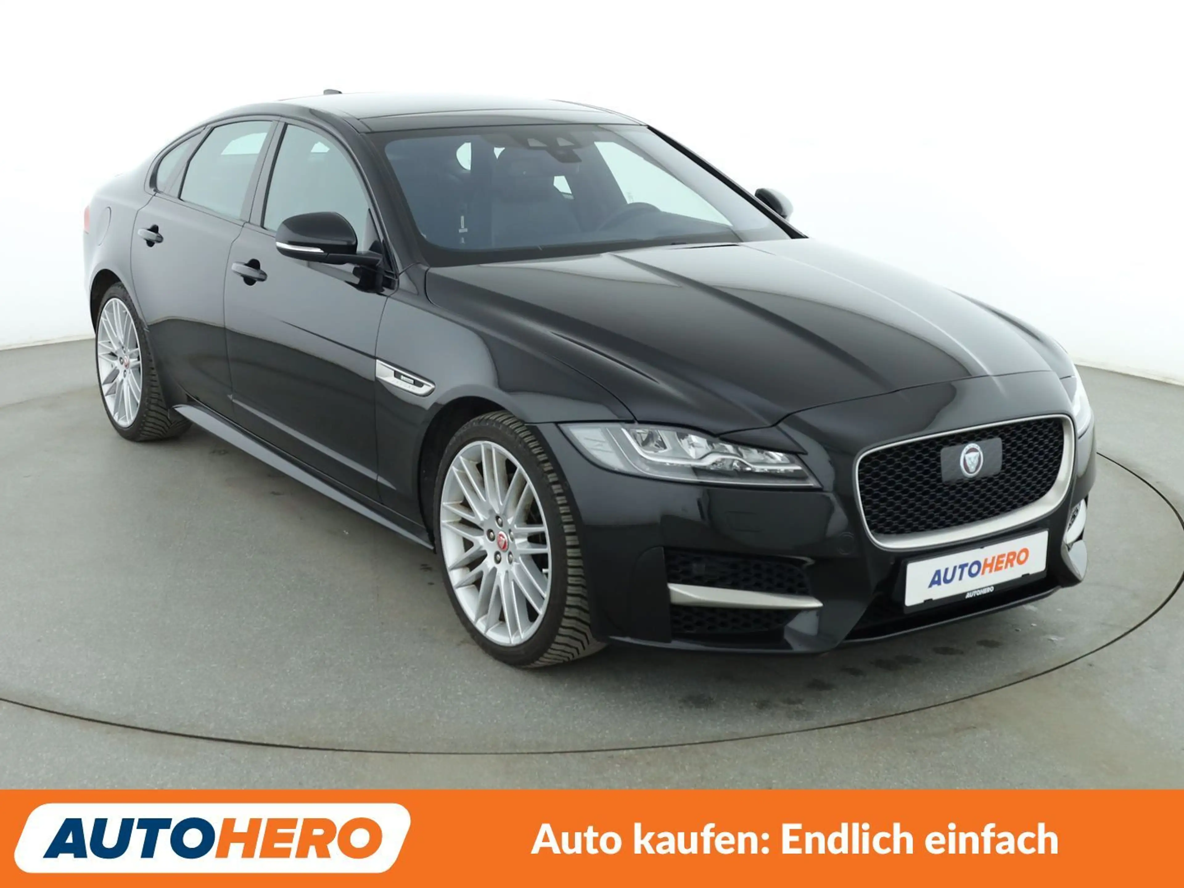 Jaguar XF 30d R-Sport Aut.*NAVI*HUD*XENON*TEMPO*CAM*PDC* — photo 6